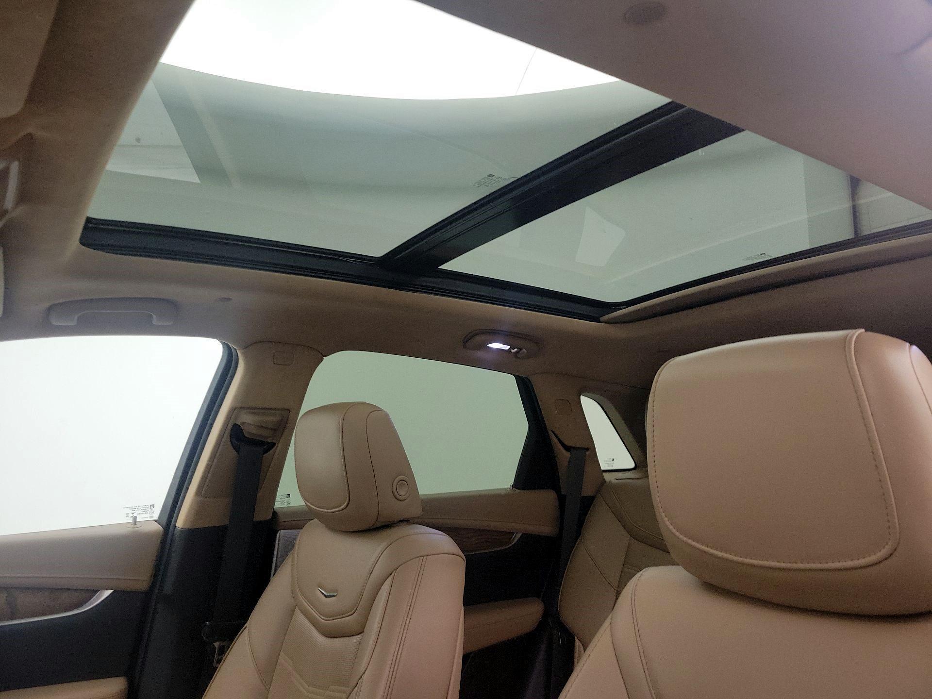 Thumbnail: 2022 Cadillac XT5 - 20