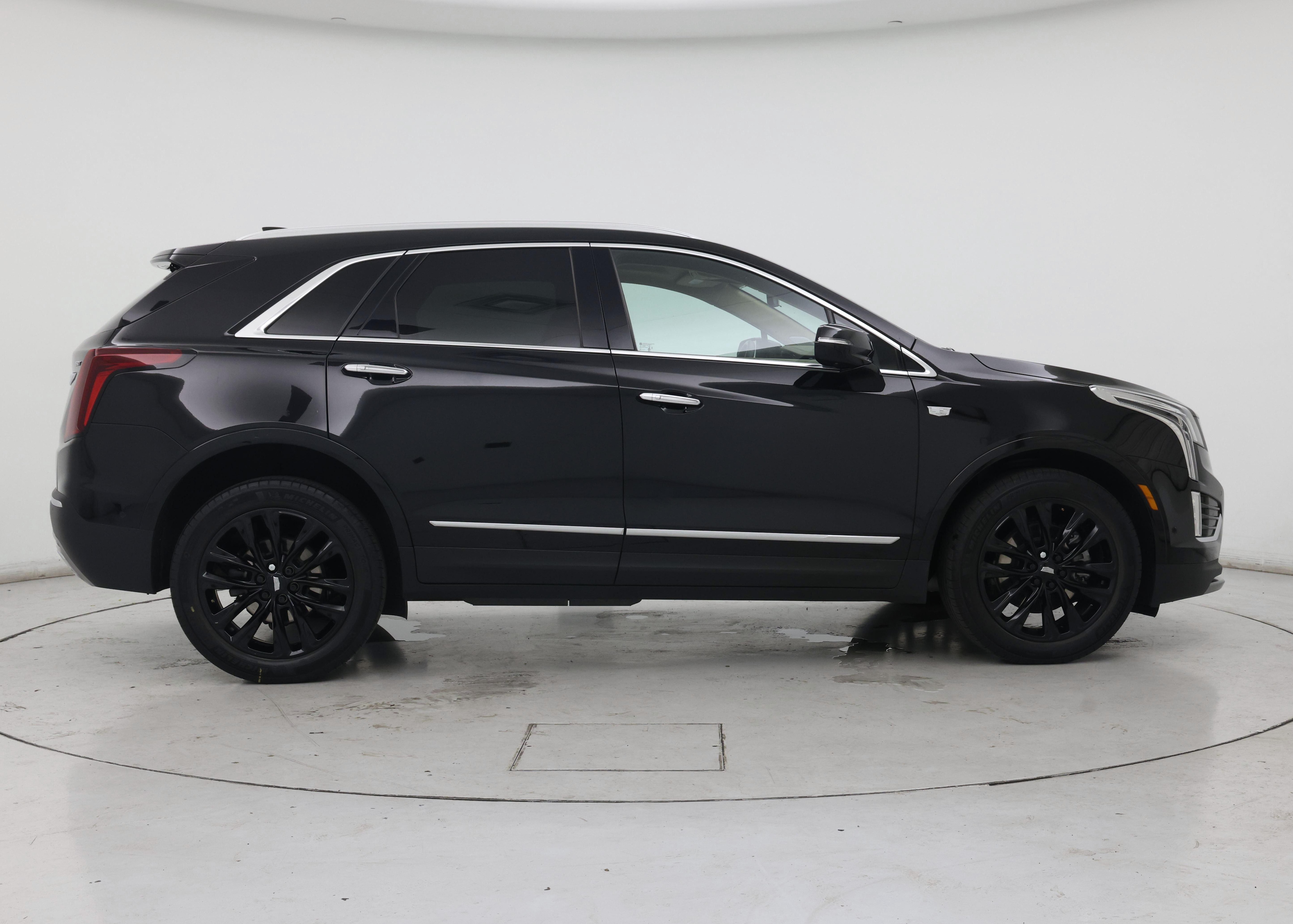 Thumbnail: 2022 Cadillac XT5 - 7