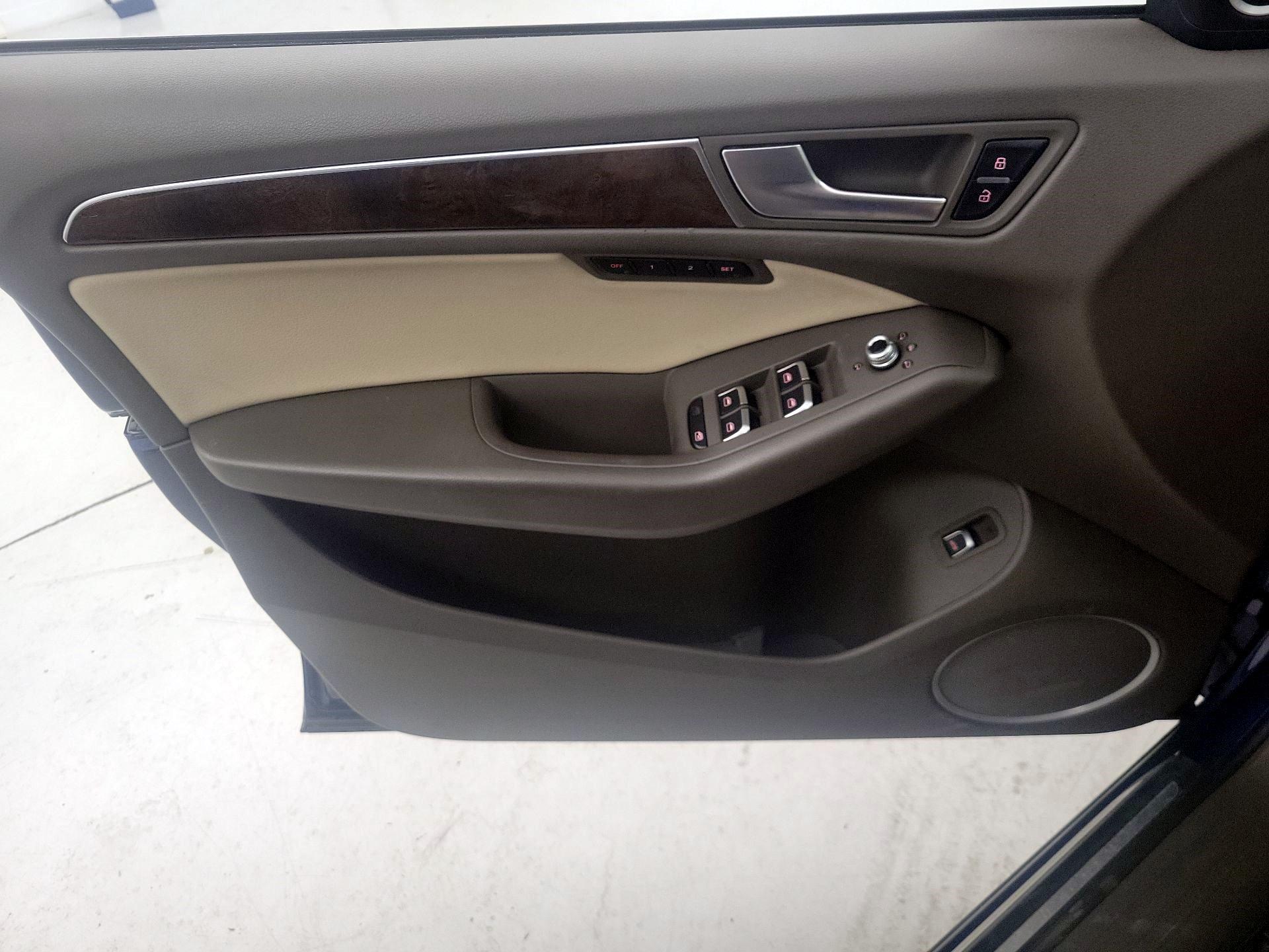 Thumbnail: 2016 Audi Q5 - 12