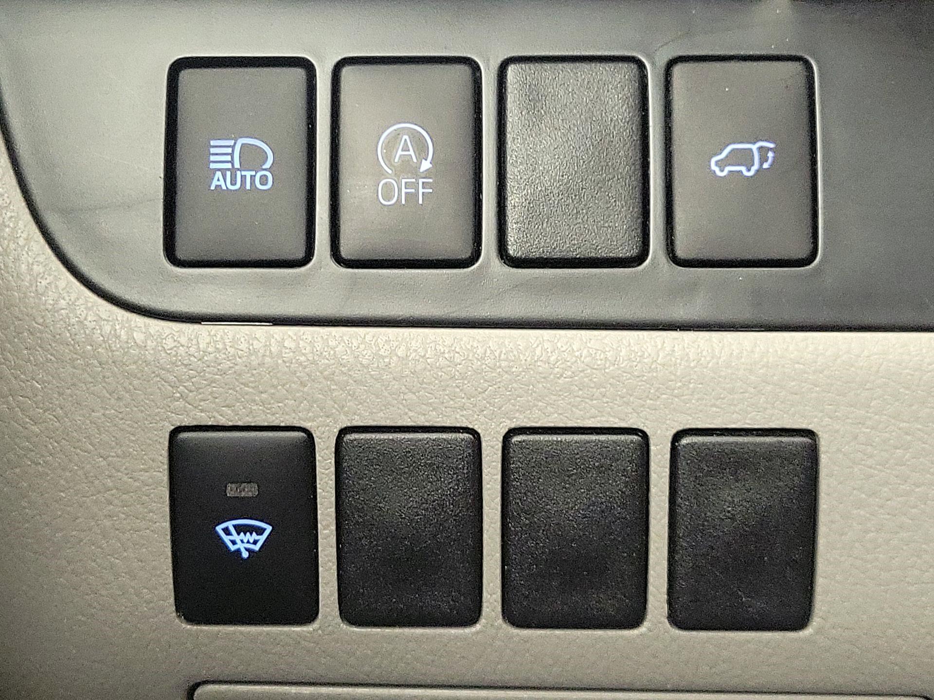 Thumbnail: 2019 Toyota Highlander - 13