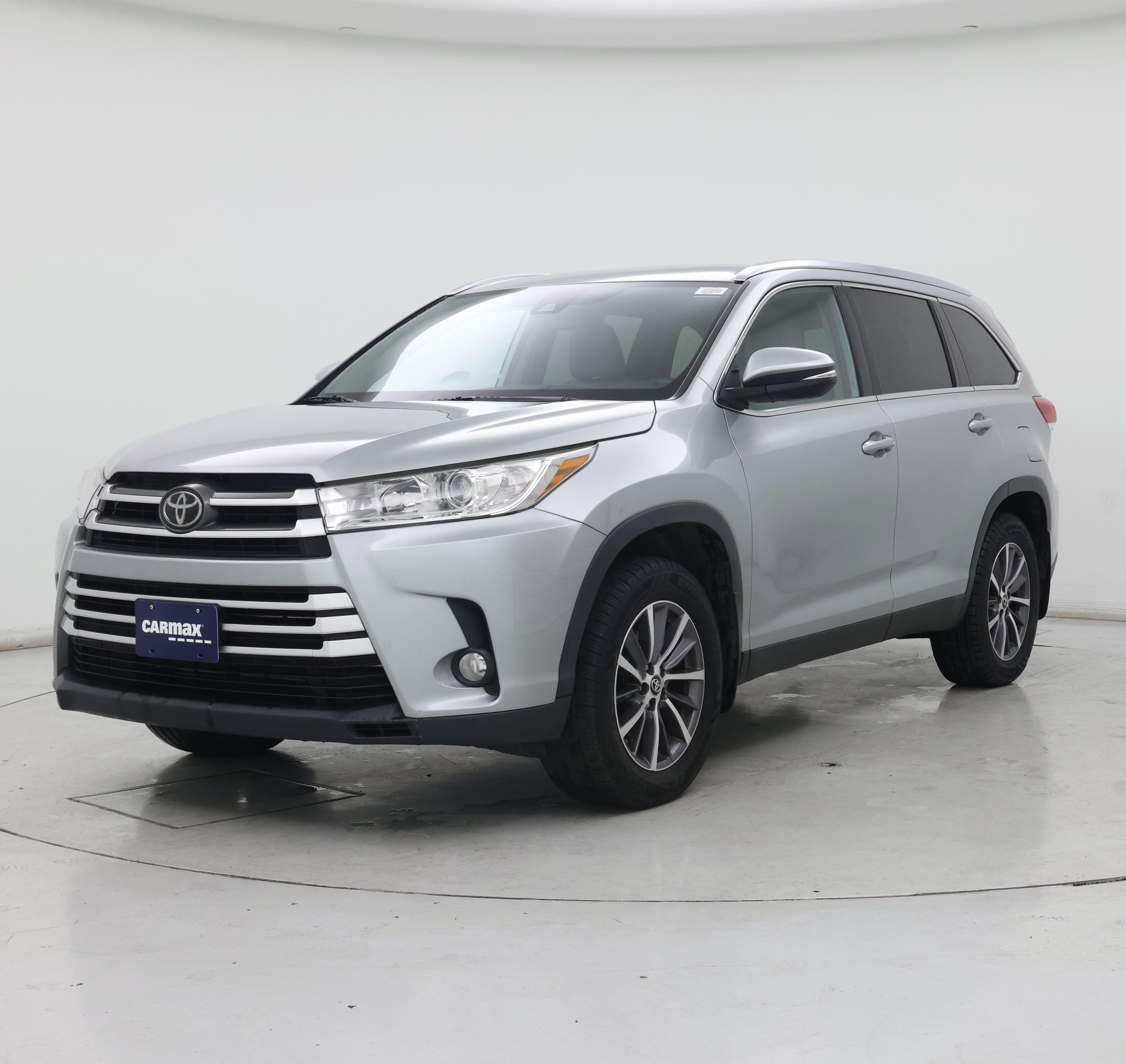 Thumbnail: 2019 Toyota Highlander - 4