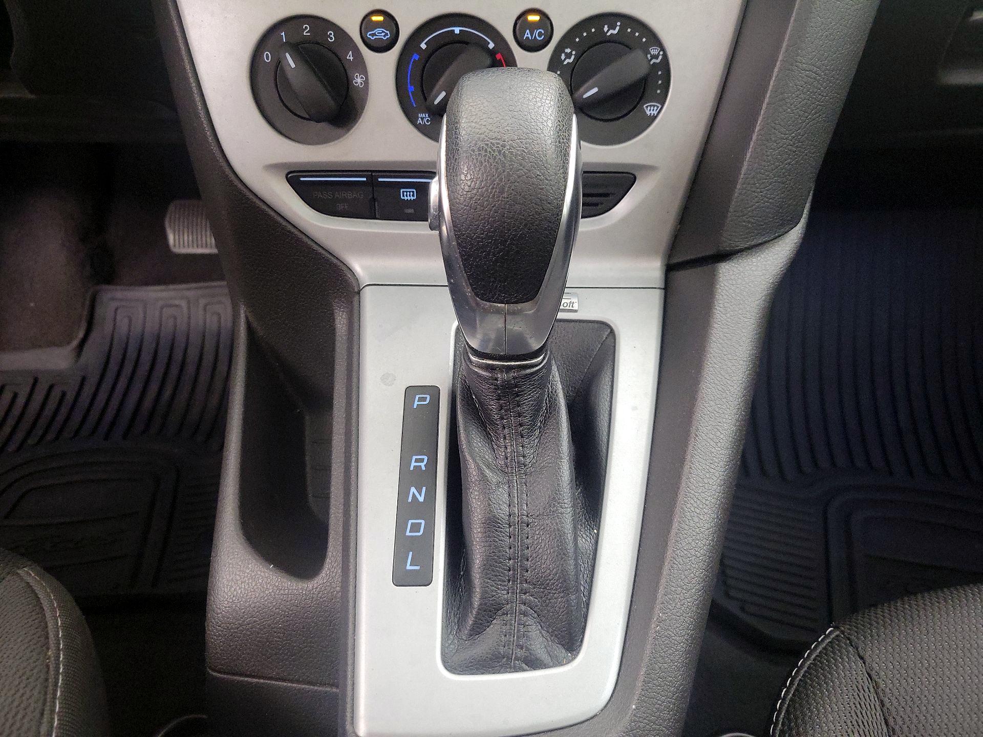 Thumbnail: 2014 Ford Focus - 16