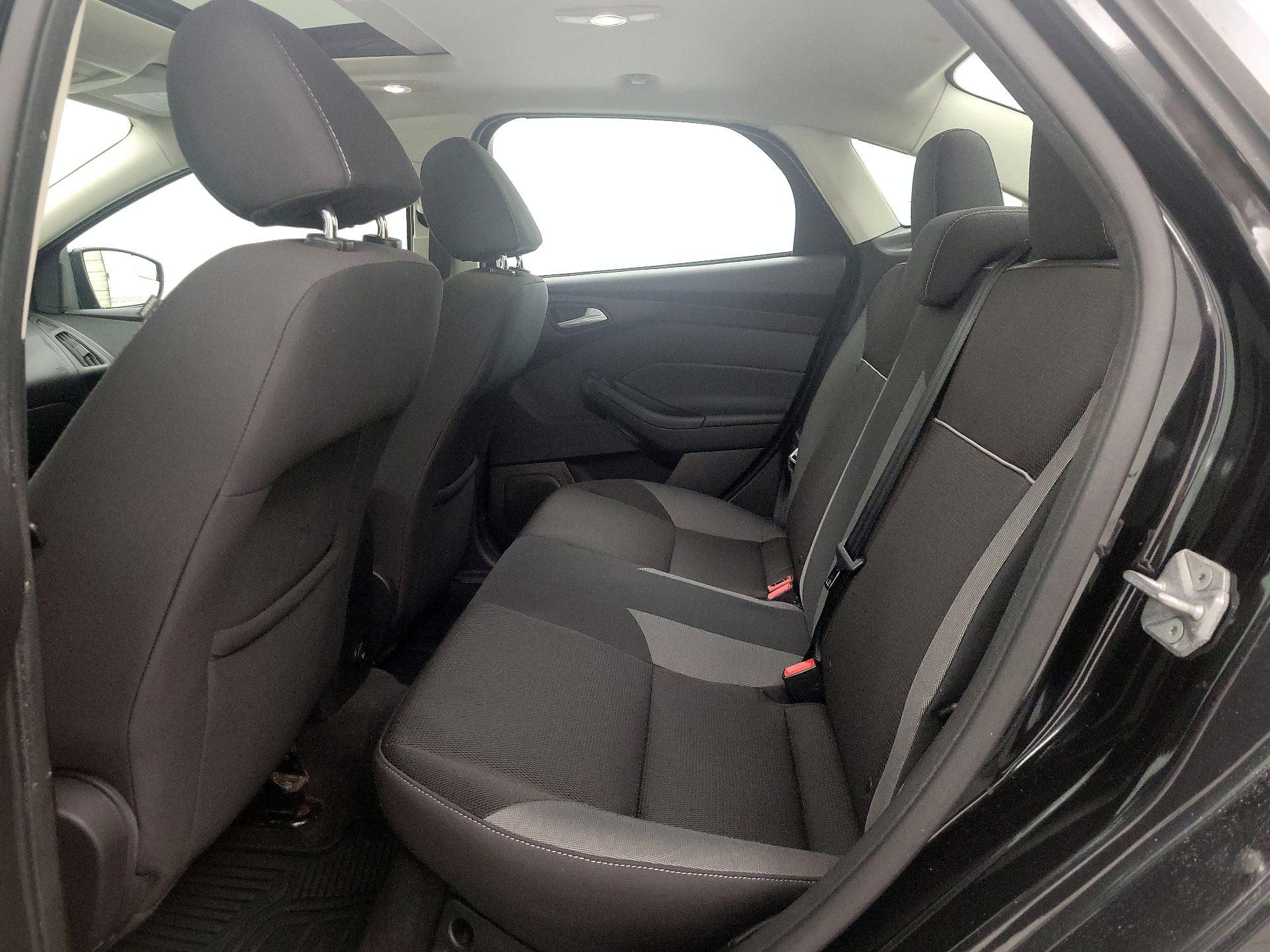 Thumbnail: 2014 Ford Focus - 19