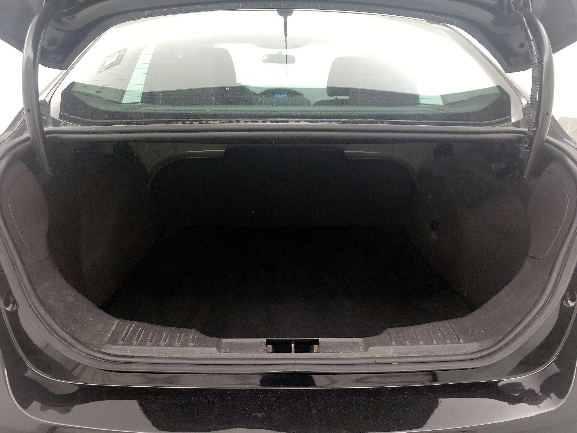 Thumbnail: 2014 Ford Focus - 20