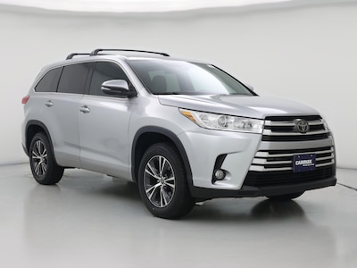Silver 2017 Toyota Highlander LE Plus