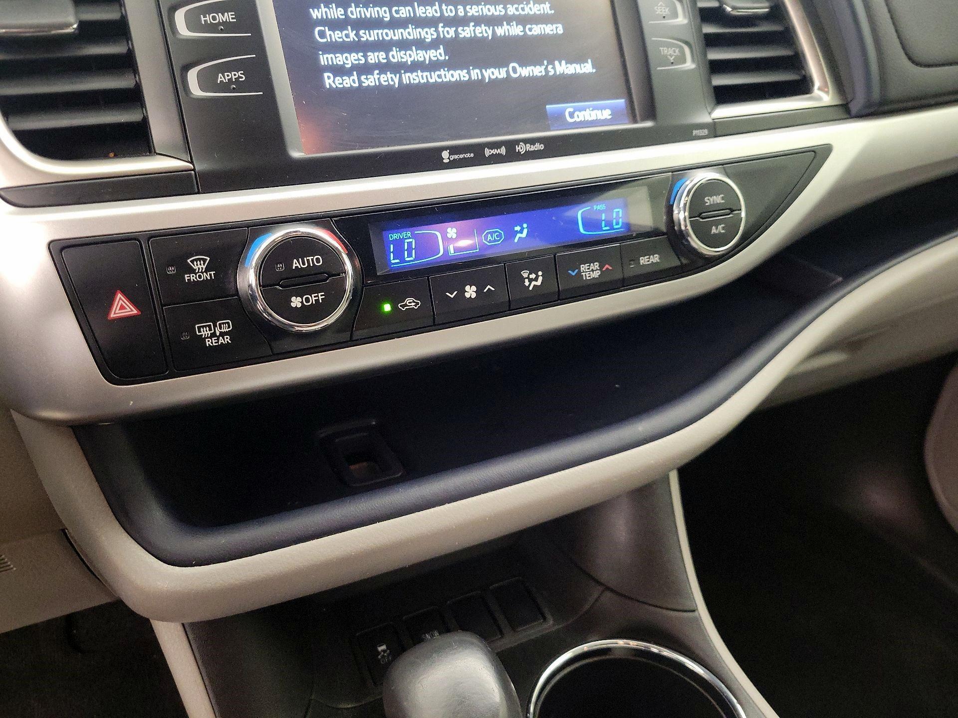 Thumbnail: 2017 Toyota Highlander - 16