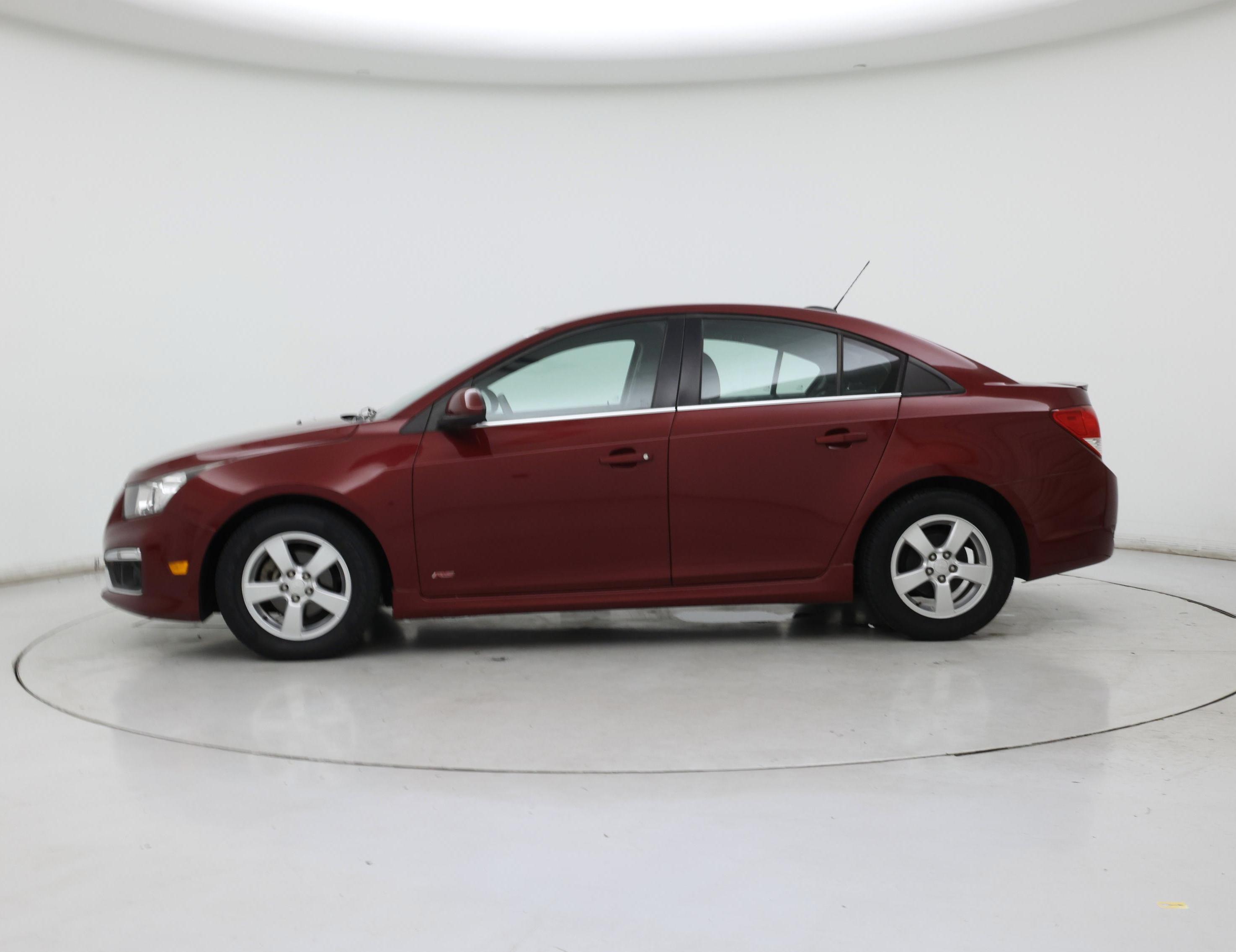 Thumbnail: 2015 Chevrolet Cruze - 3