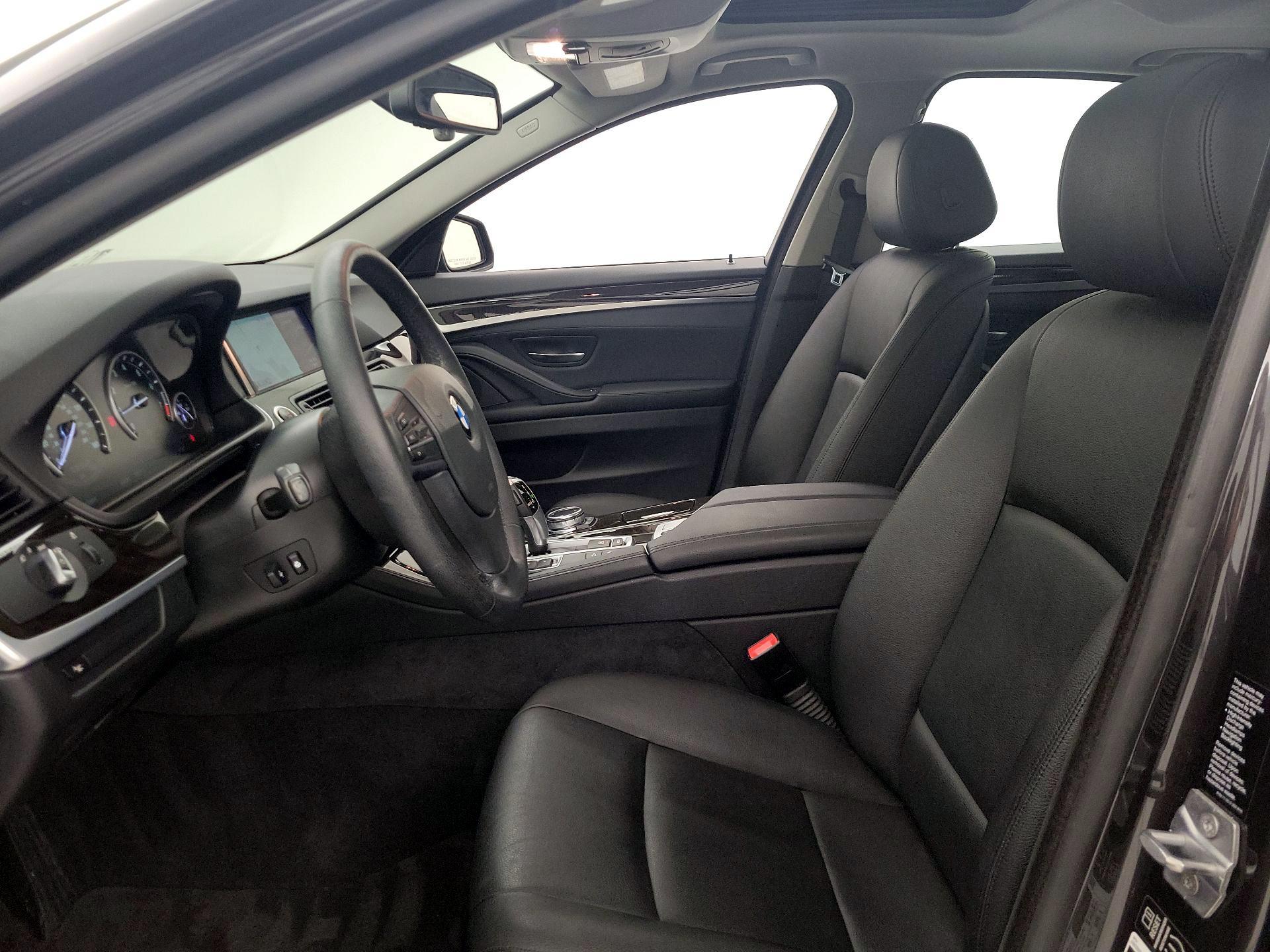 Thumbnail: 2014 BMW 5 Series - 11