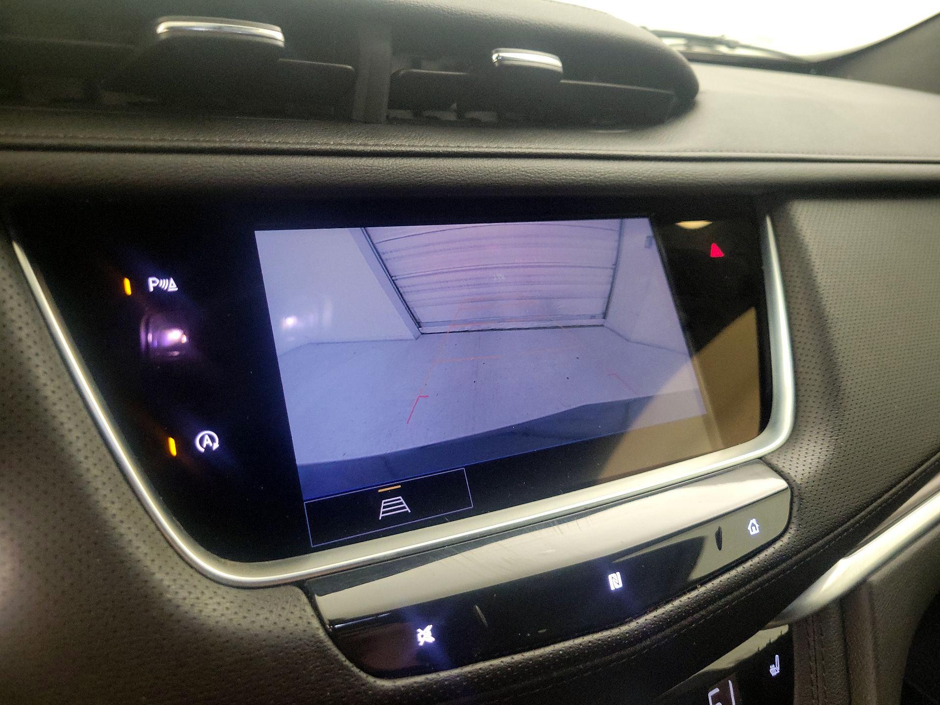 Thumbnail: 2021 Cadillac XT5 - 14
