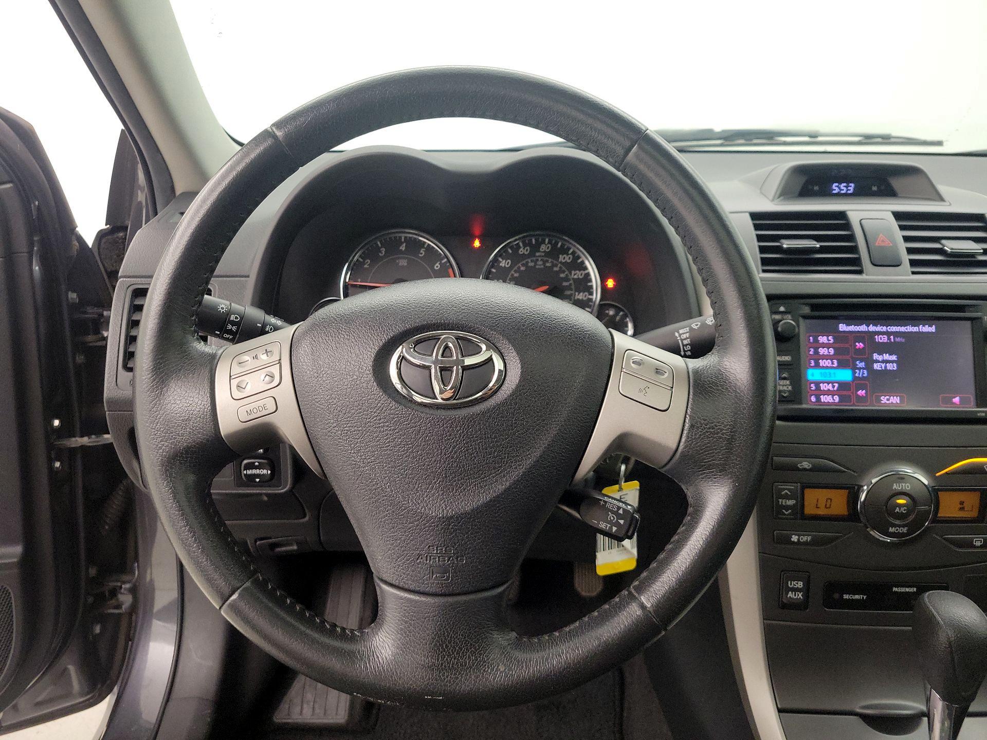 Thumbnail: 2013 Toyota Corolla - 10
