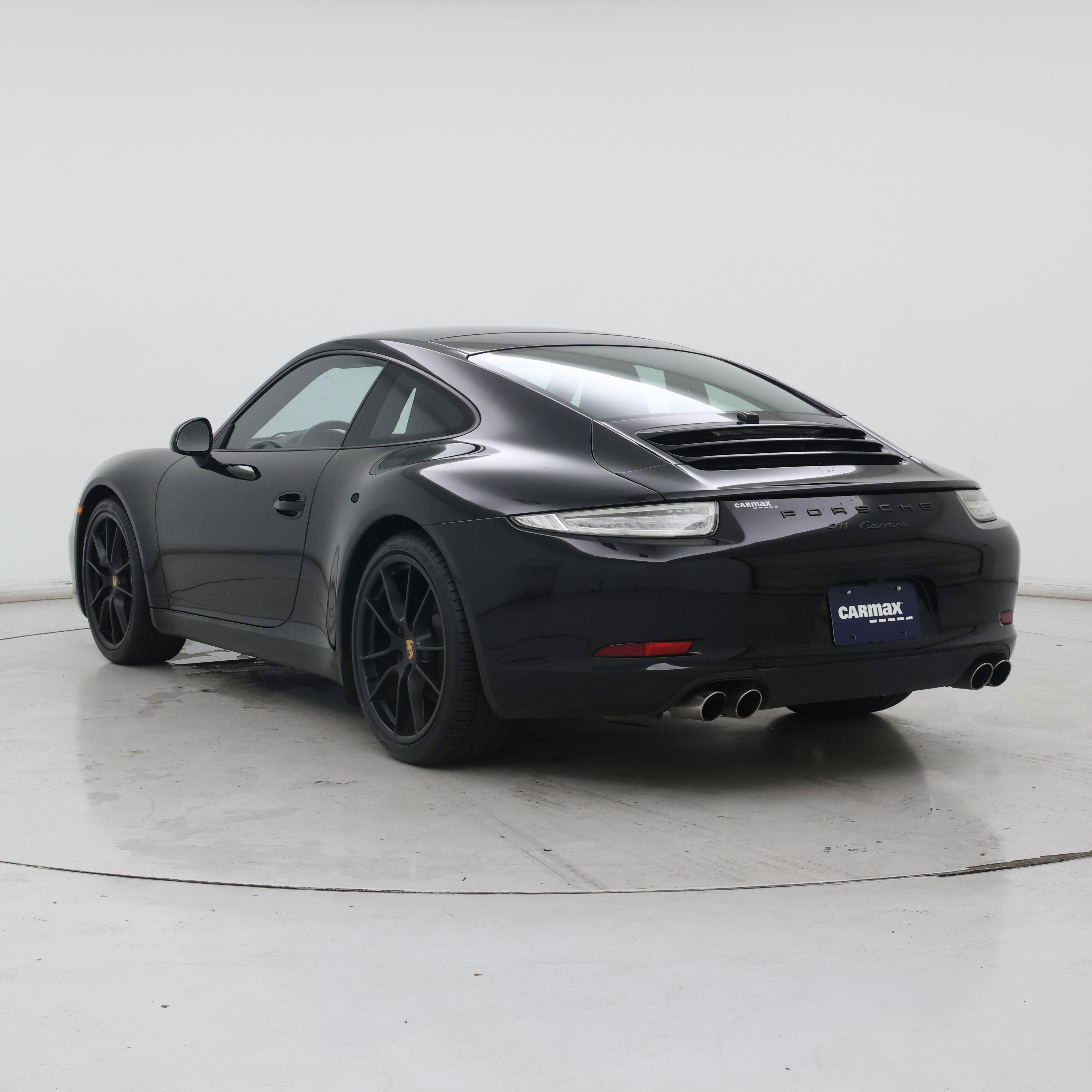 Thumbnail: 2016 Porsche 911 - 2