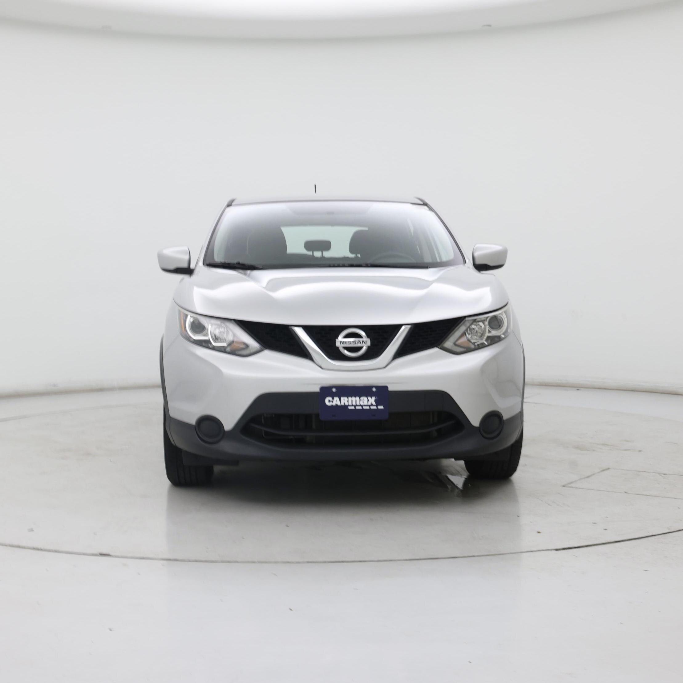 Thumbnail: 2017 Nissan Rogue Sport - 5