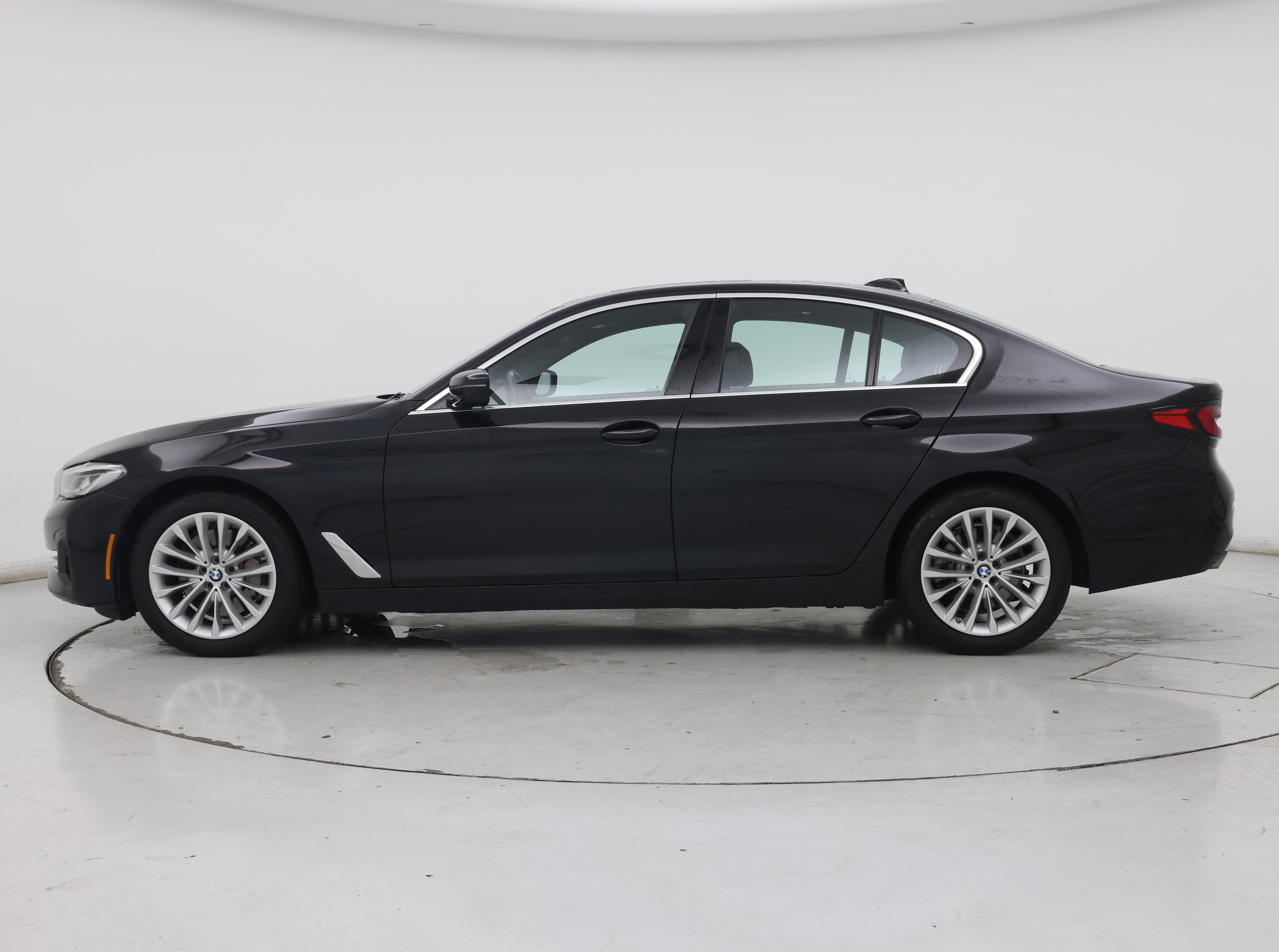 Thumbnail: 2021 BMW 5 Series - 3