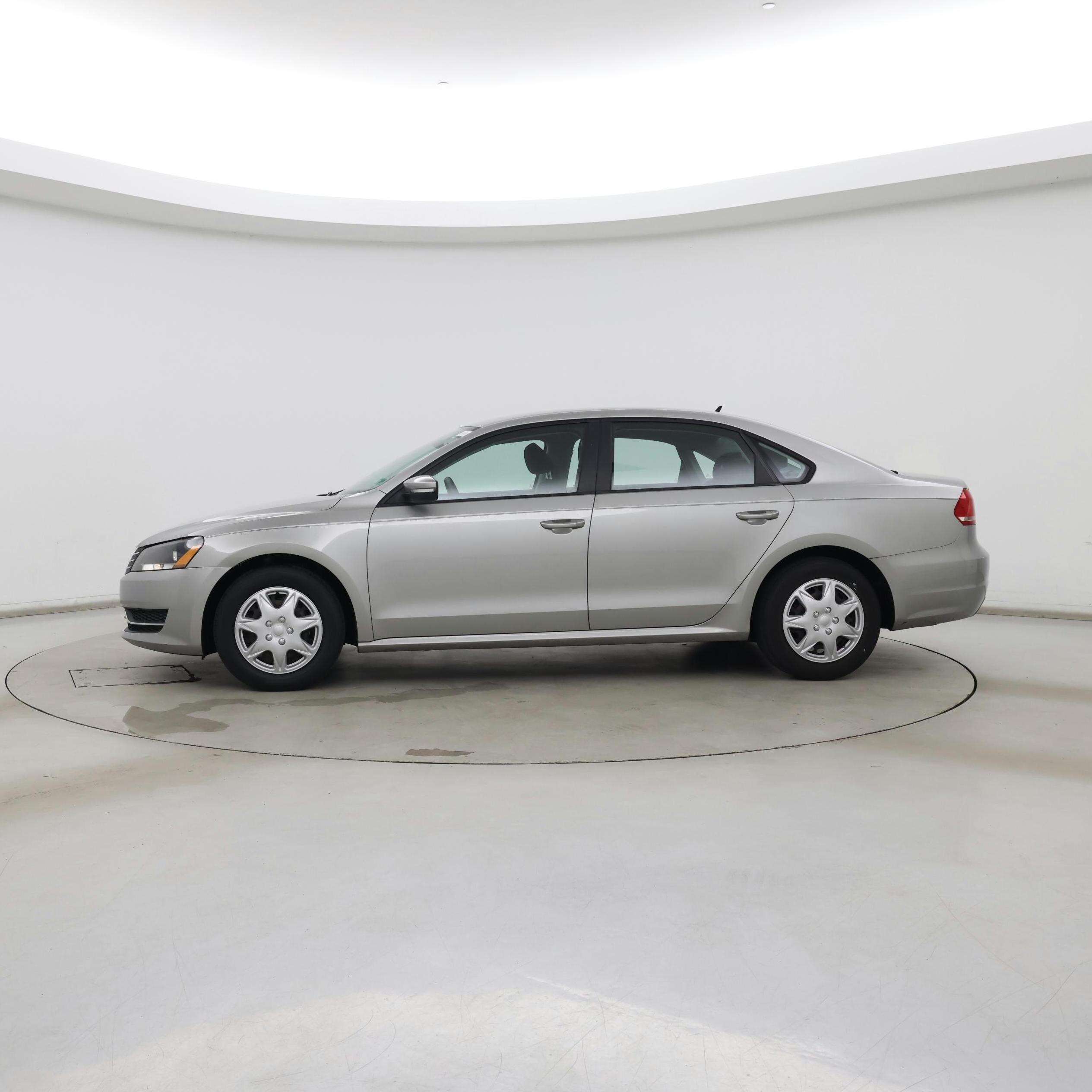 Thumbnail: 2014 Volkswagen Passat - 3