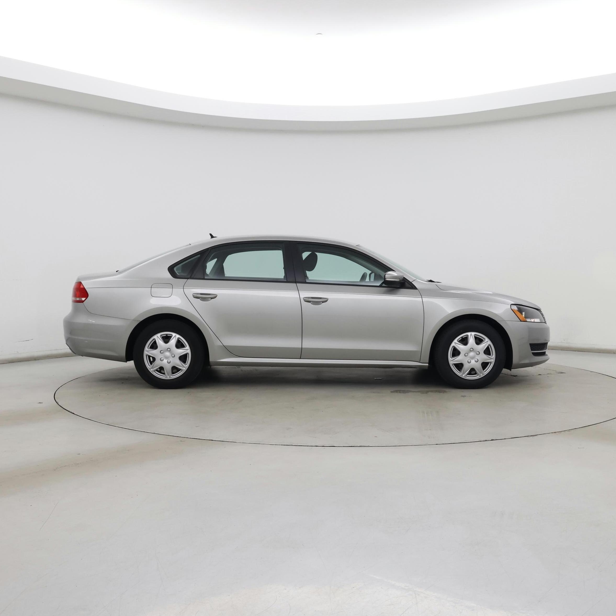 Thumbnail: 2014 Volkswagen Passat - 7