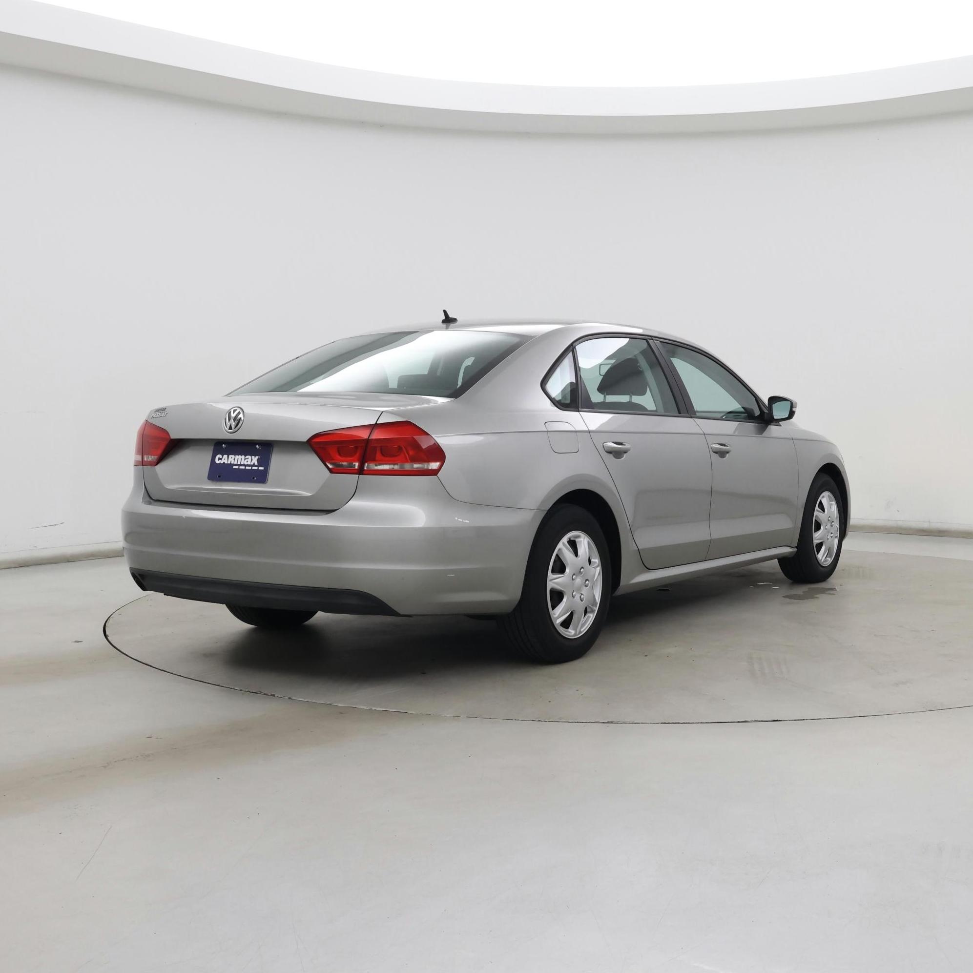 Thumbnail: 2014 Volkswagen Passat - 8