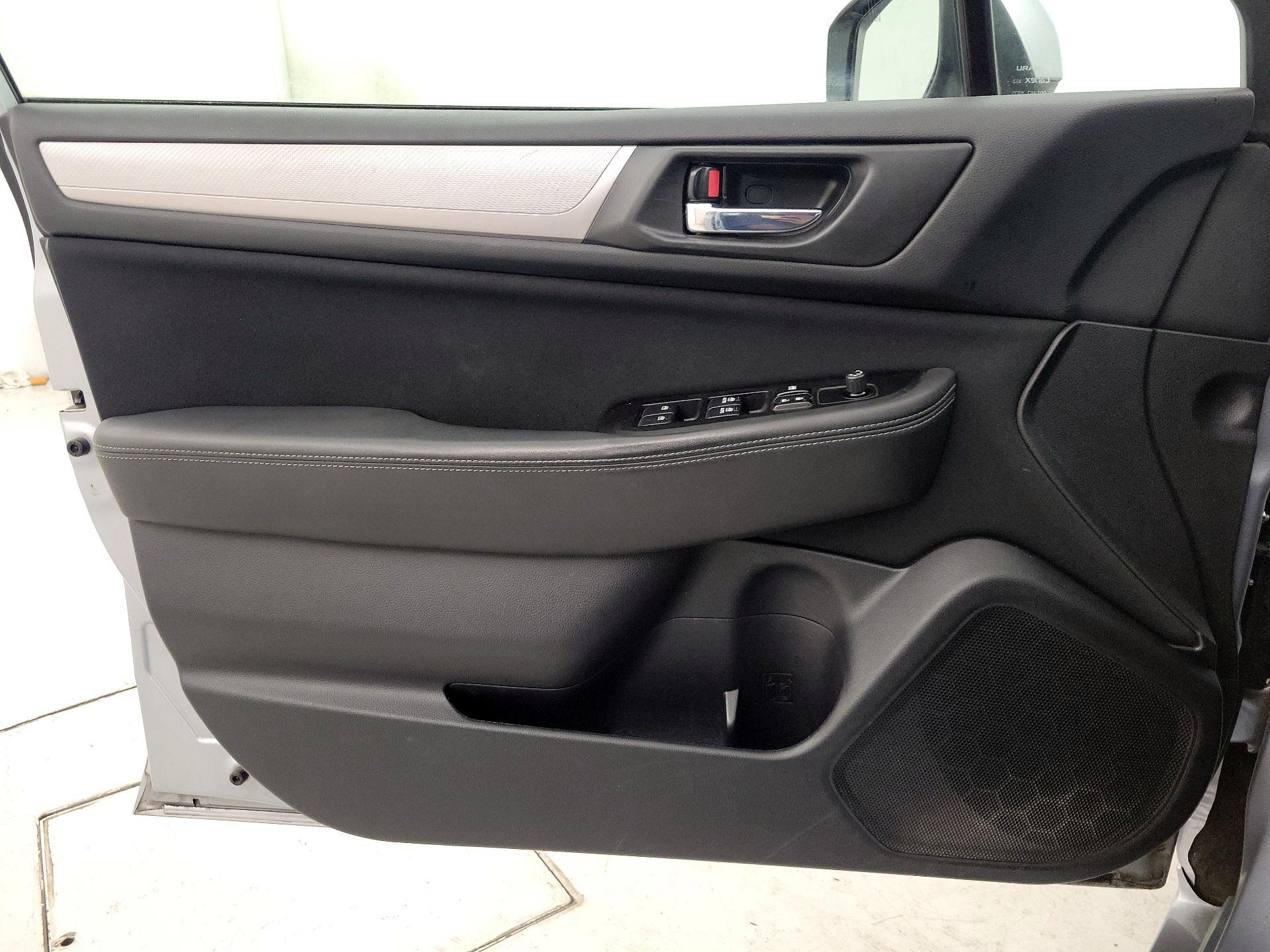 Thumbnail: 2015 Subaru Legacy - 12