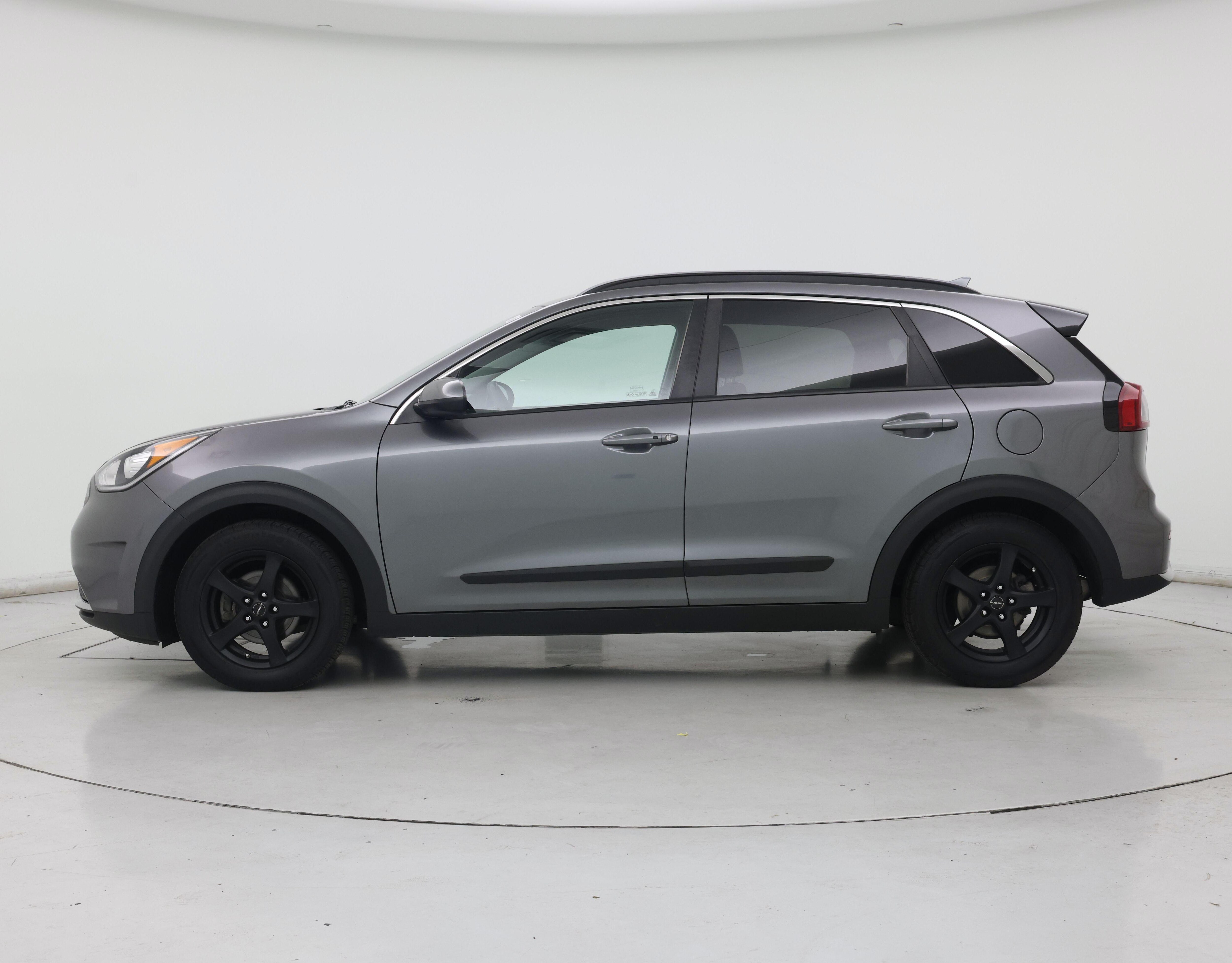 Thumbnail: 2018 Kia Niro - 3