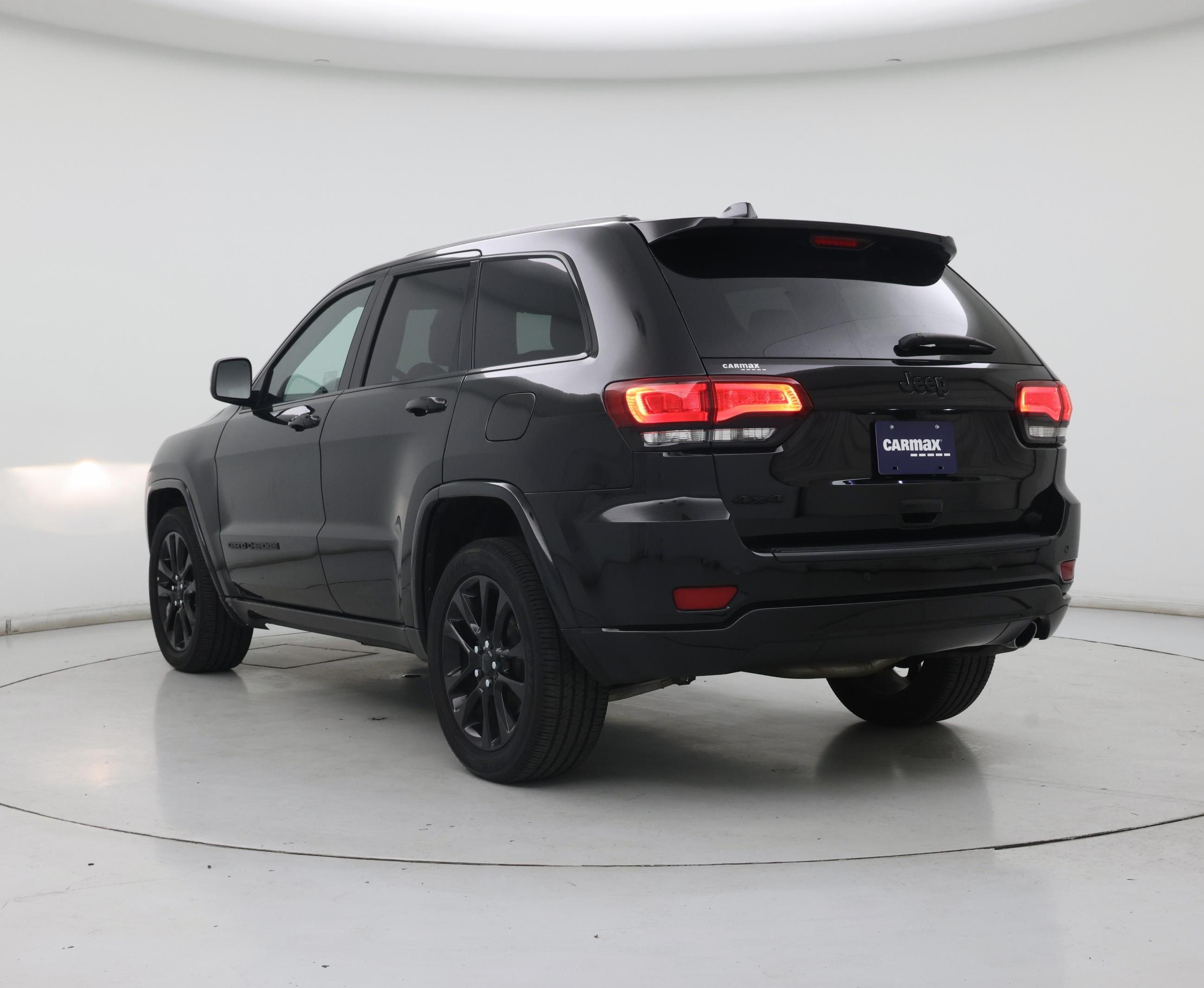 Thumbnail: 2020 Jeep Grand Cherokee - 2