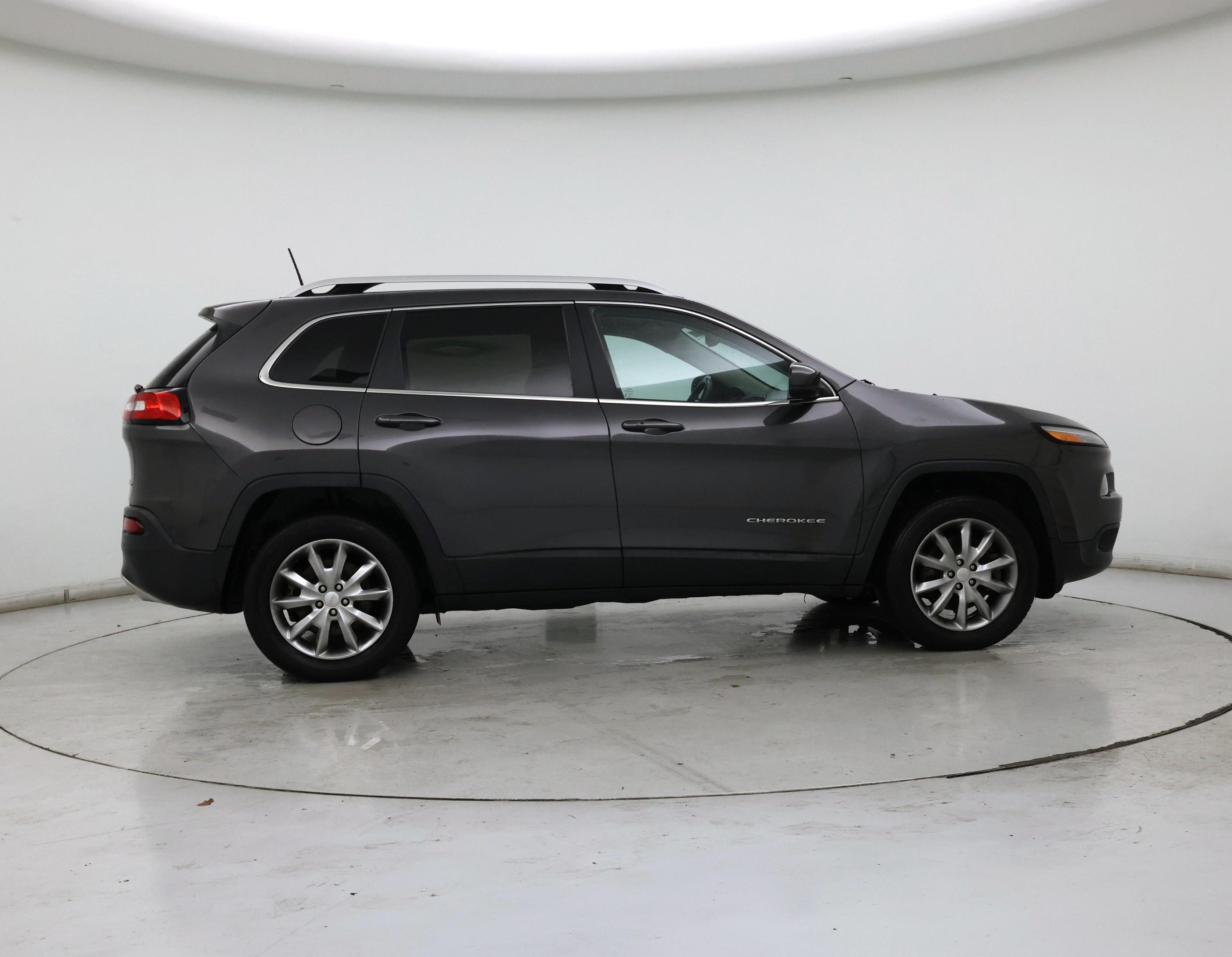 Thumbnail: 2018 Jeep Cherokee - 7