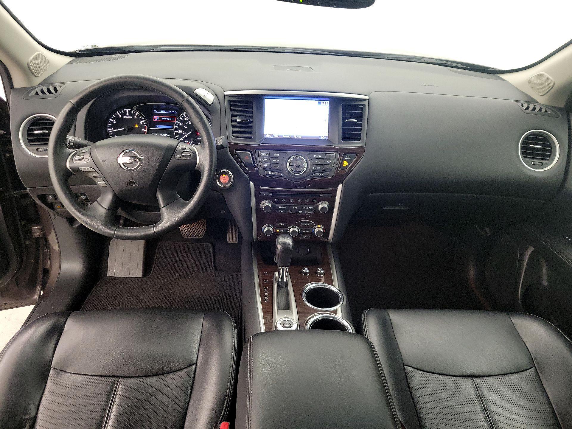 Thumbnail: 2015 Nissan Pathfinder - 9