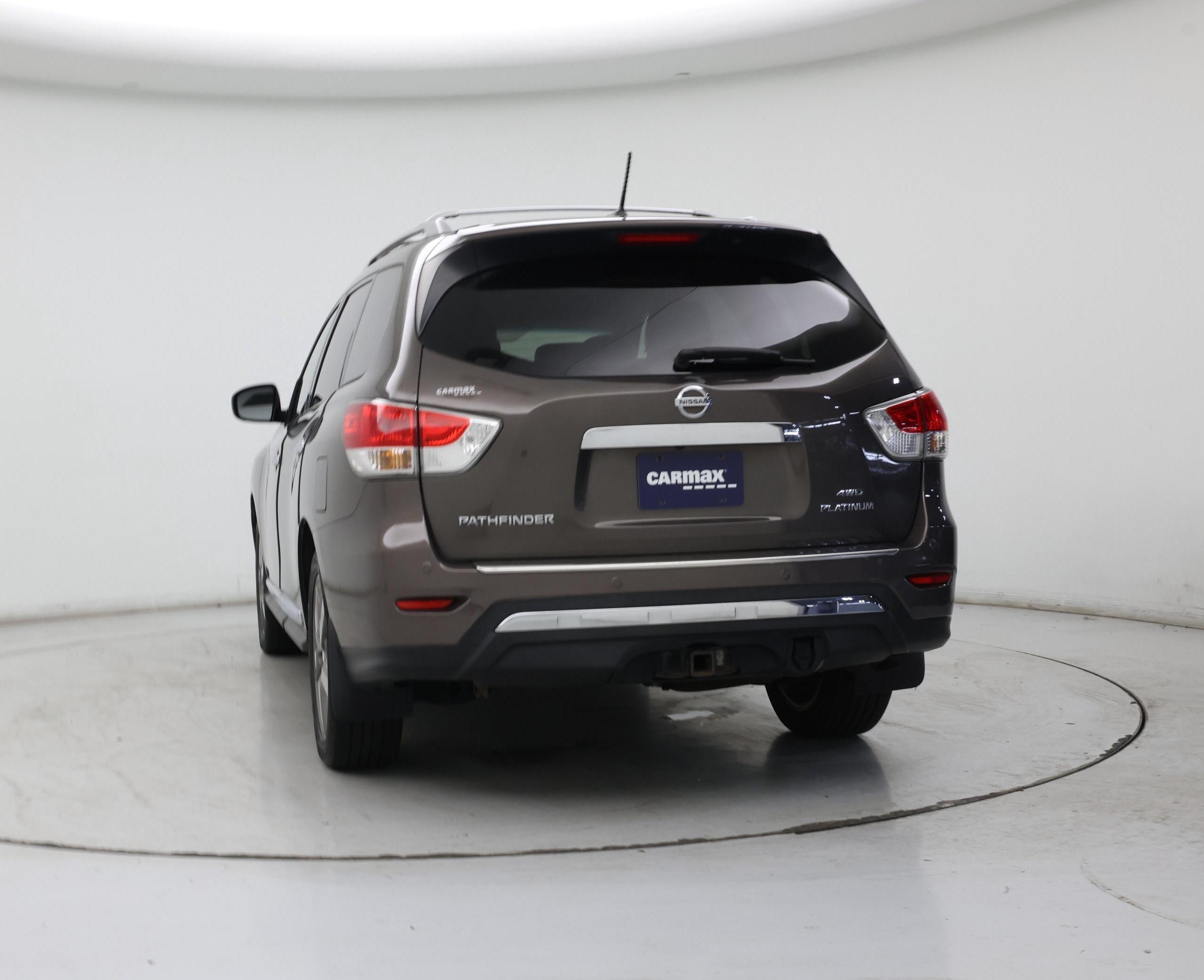 Thumbnail: 2015 Nissan Pathfinder - 6