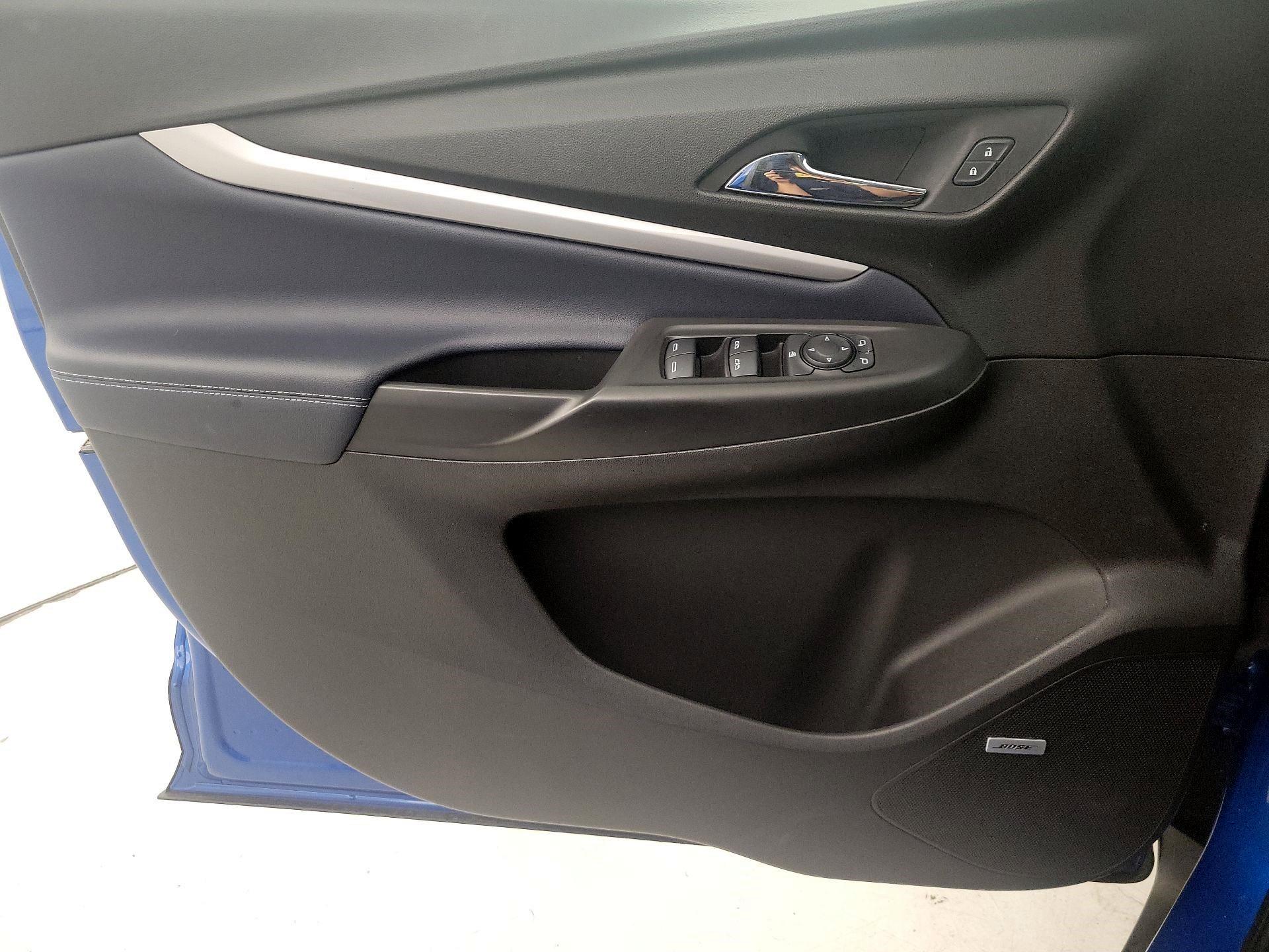 Thumbnail: 2022 Chevrolet Bolt EUV - 12