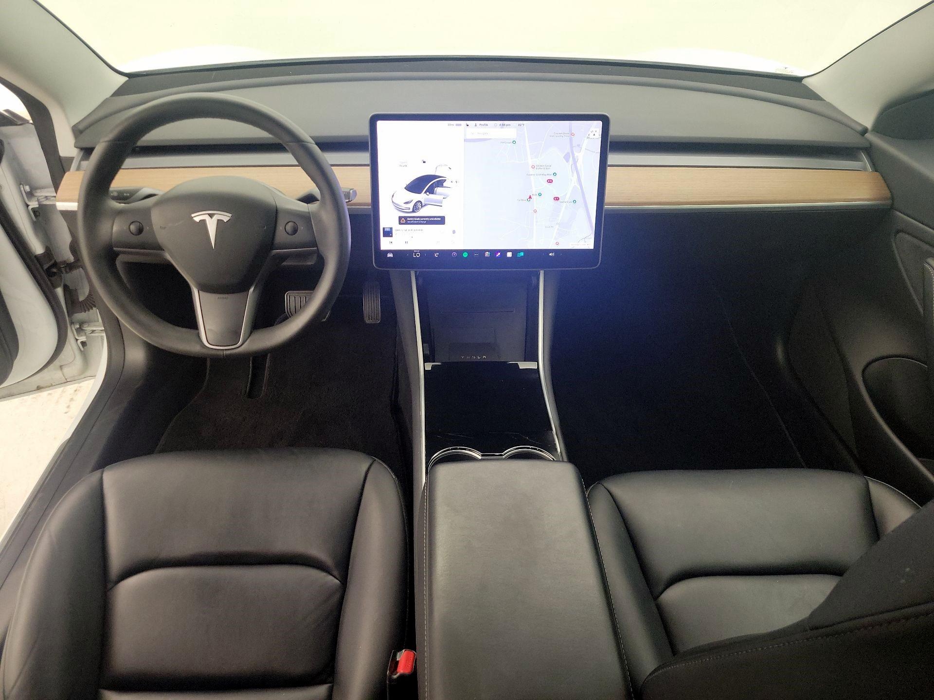 Thumbnail: 2020 Tesla Model 3 - 9