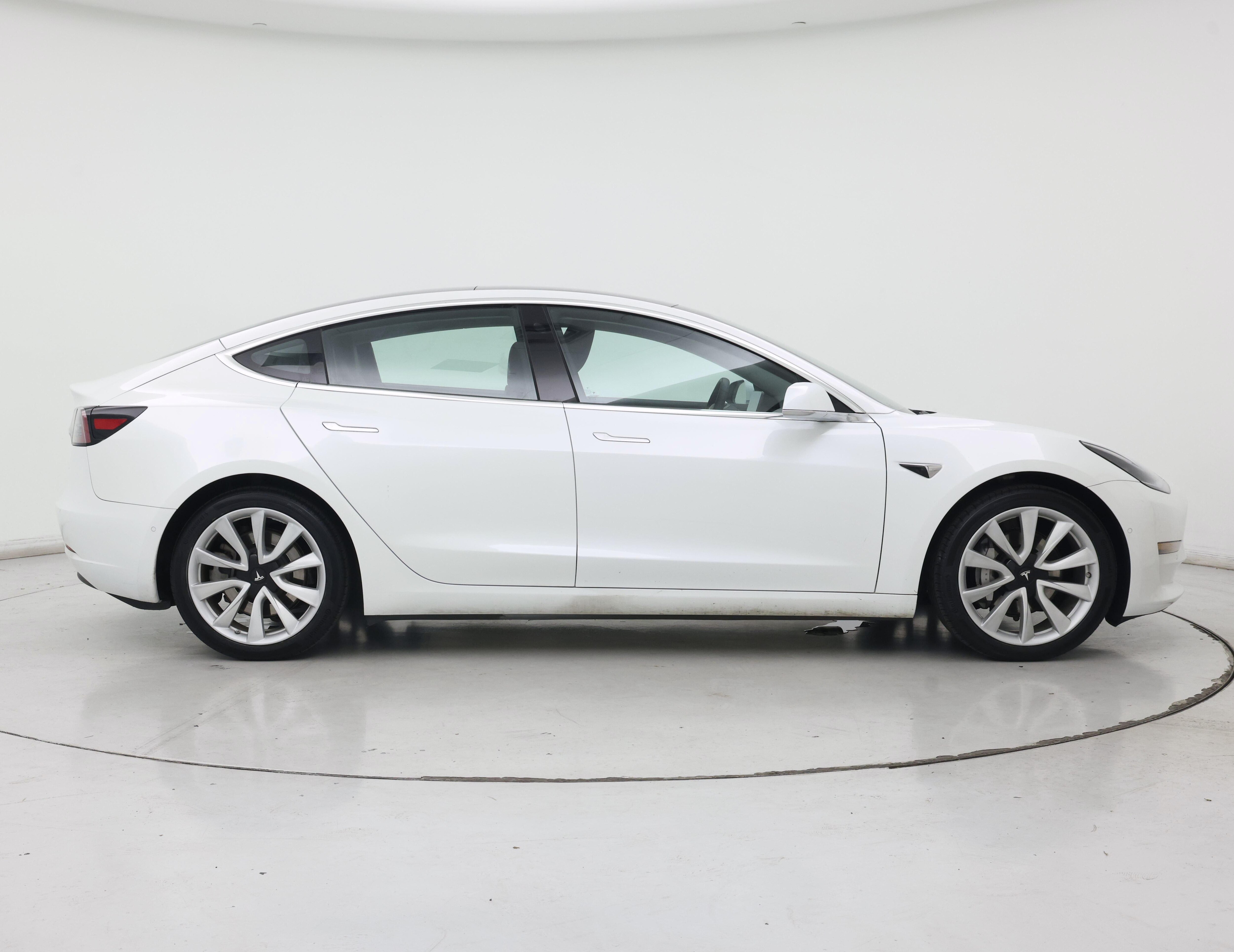 Thumbnail: 2020 Tesla Model 3 - 7