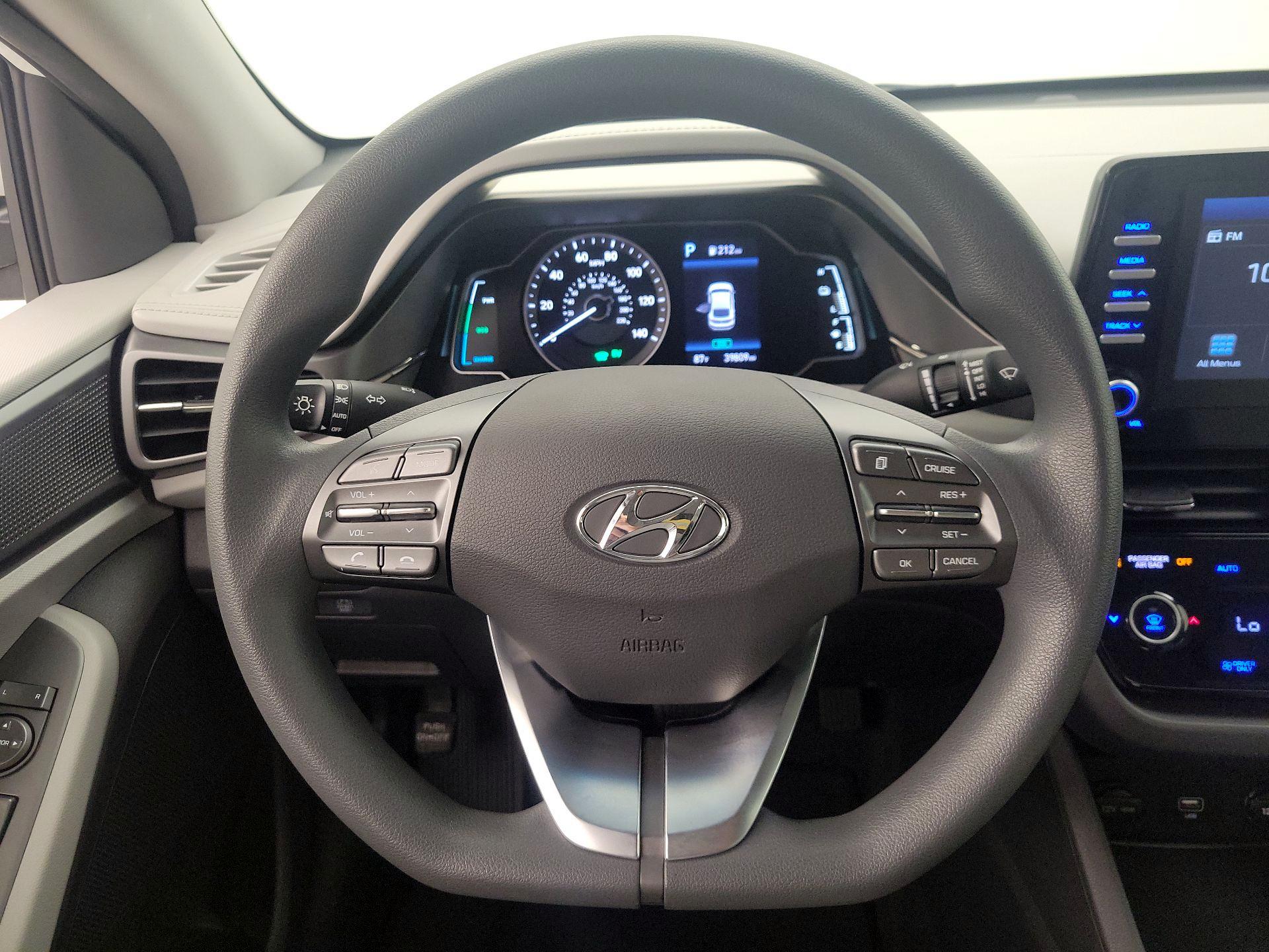Thumbnail: 2020 Hyundai Ioniq - 10