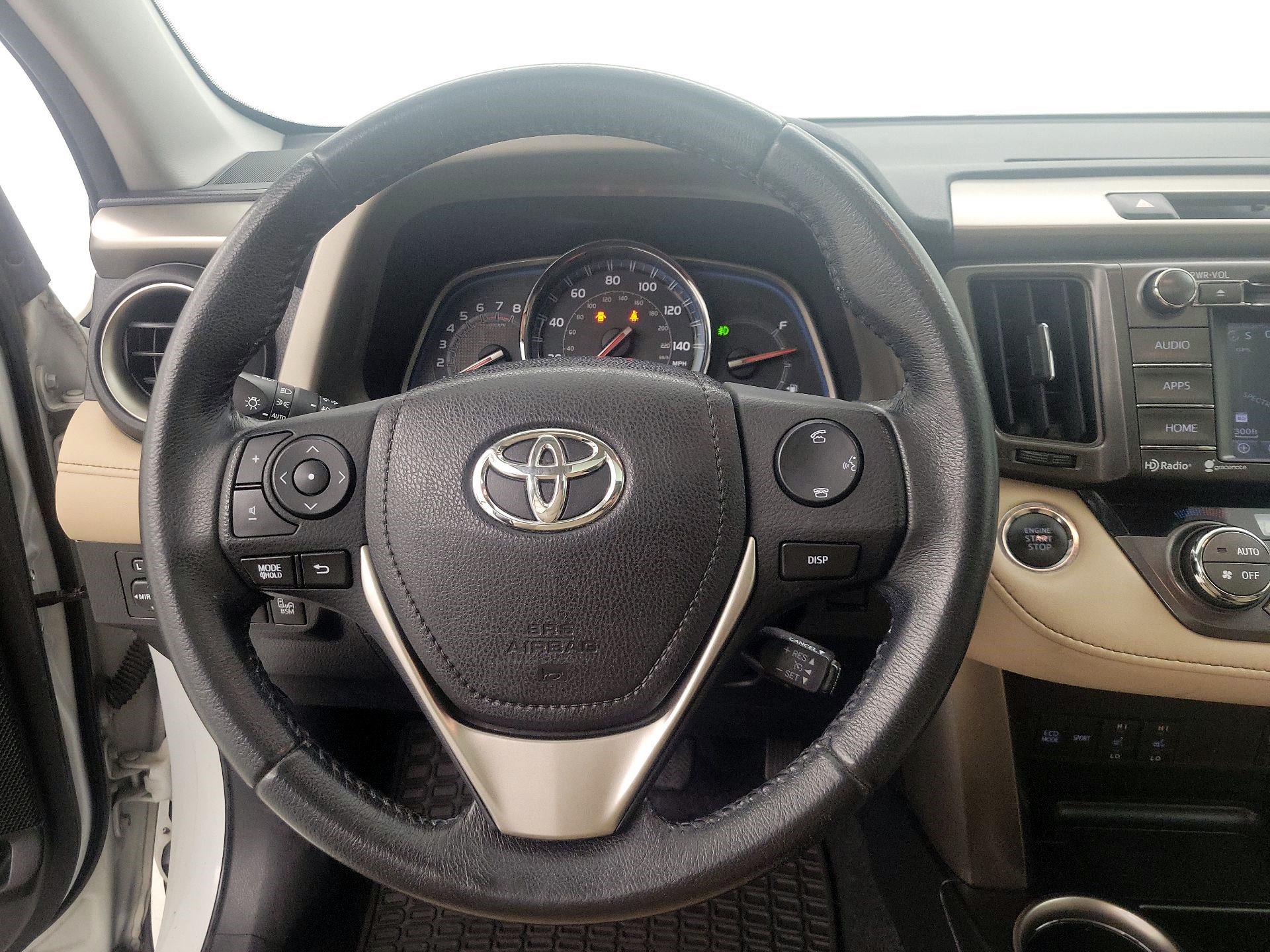 Thumbnail: 2015 Toyota RAV4 - 10