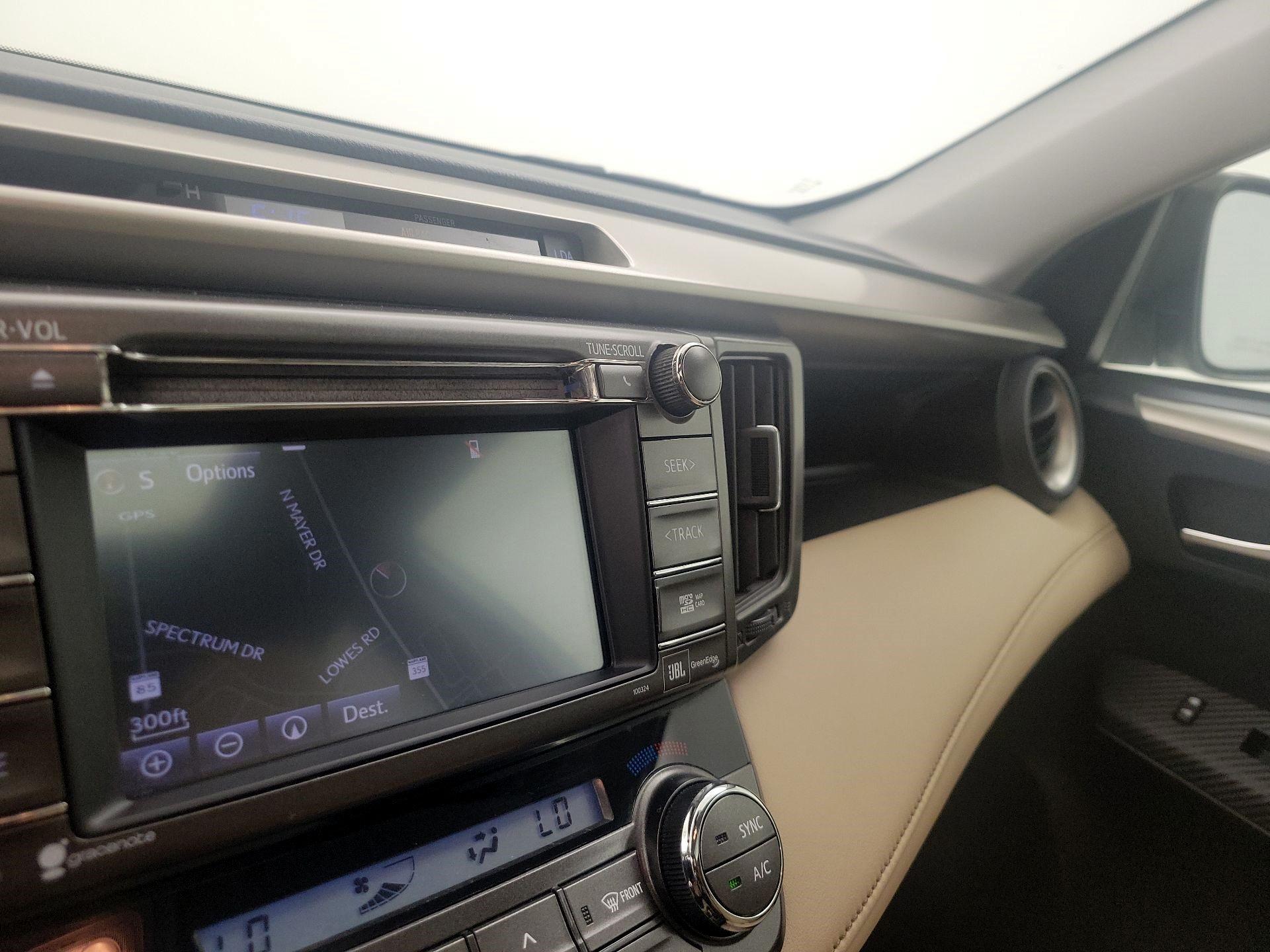 Thumbnail: 2015 Toyota RAV4 - 14