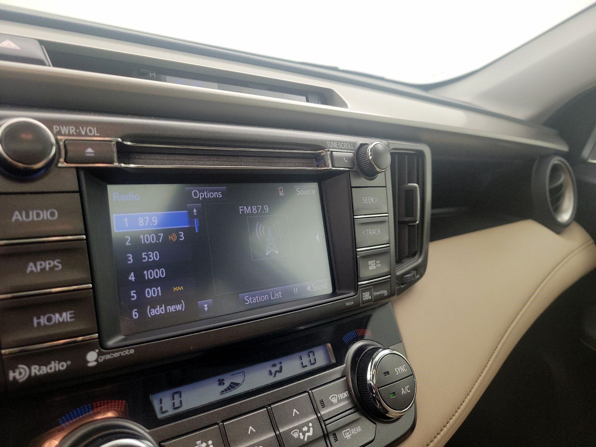Thumbnail: 2015 Toyota RAV4 - 16