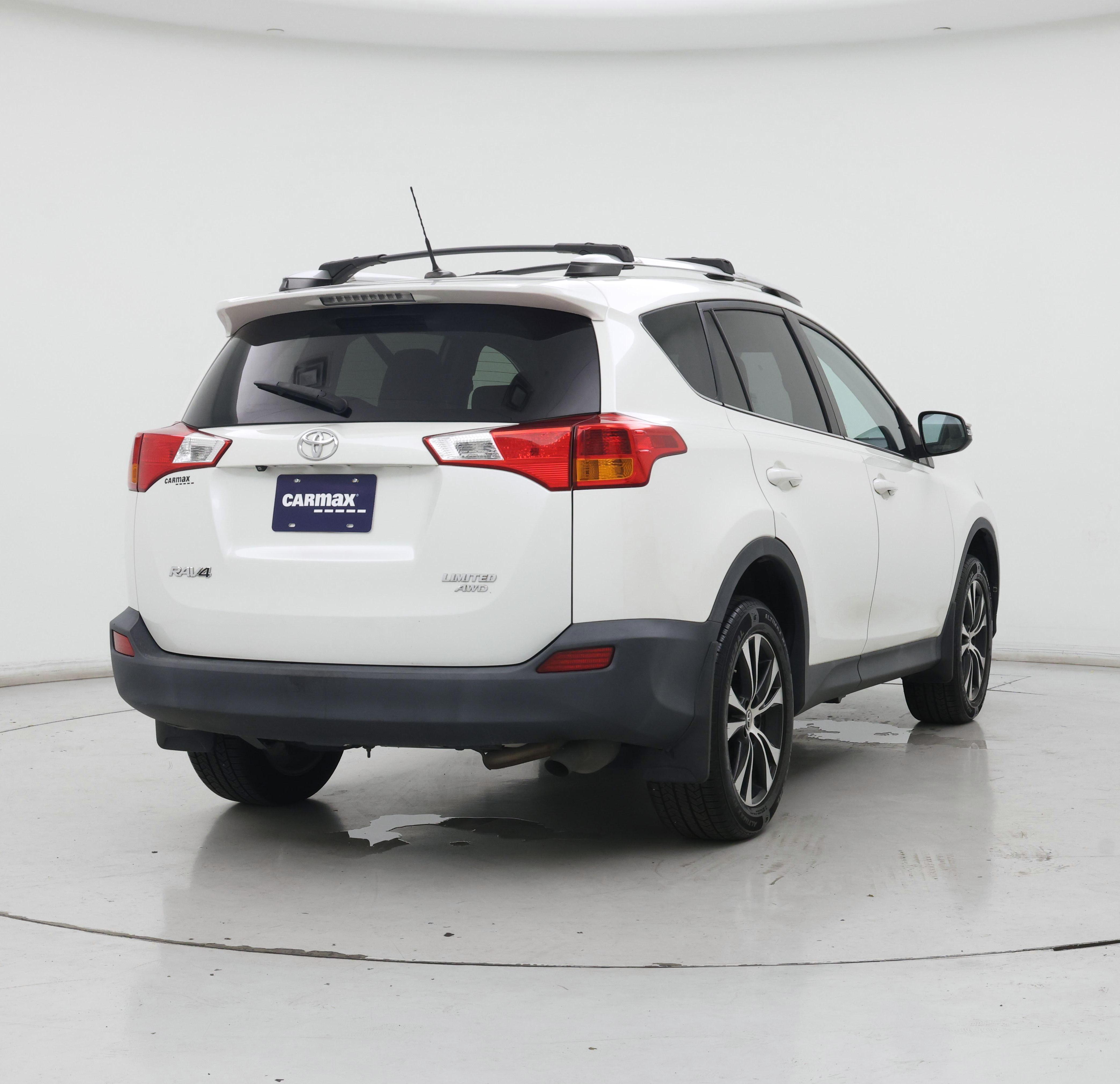 Thumbnail: 2015 Toyota RAV4 - 8
