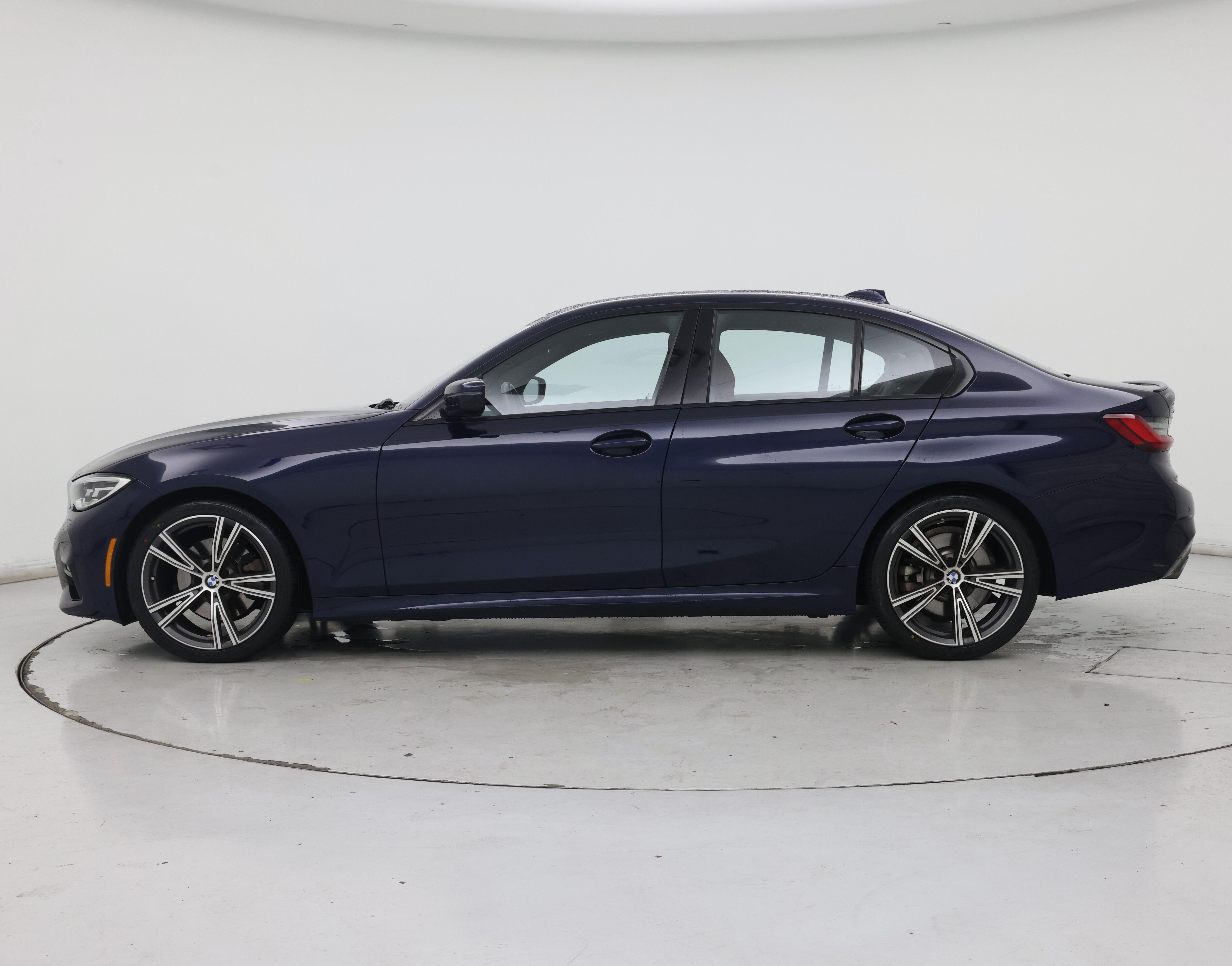 Thumbnail: 2022 BMW 3 Series - 3