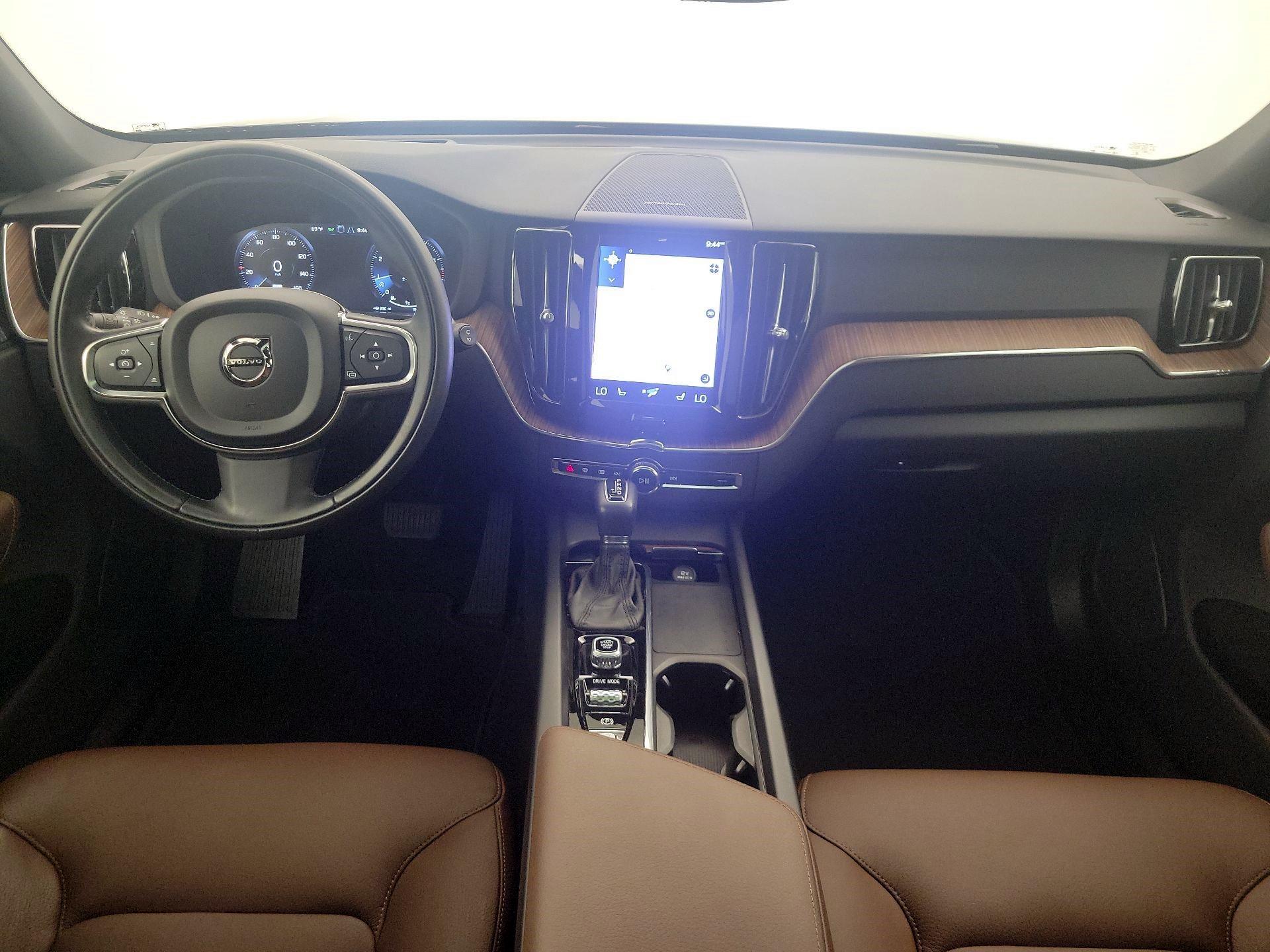 Thumbnail: 2021 Volvo XC60 - 9