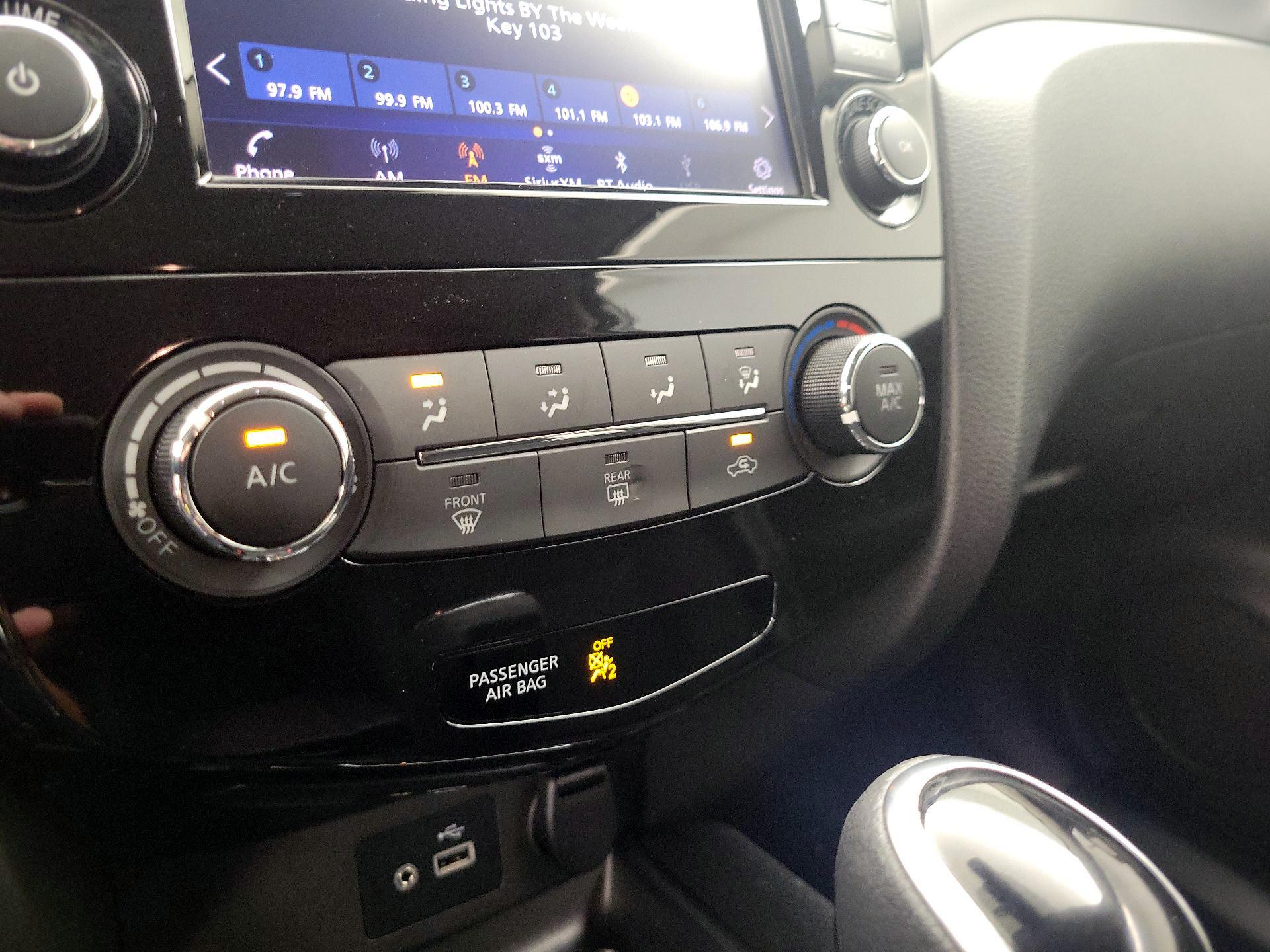 Thumbnail: 2020 Nissan Rogue Sport - 16