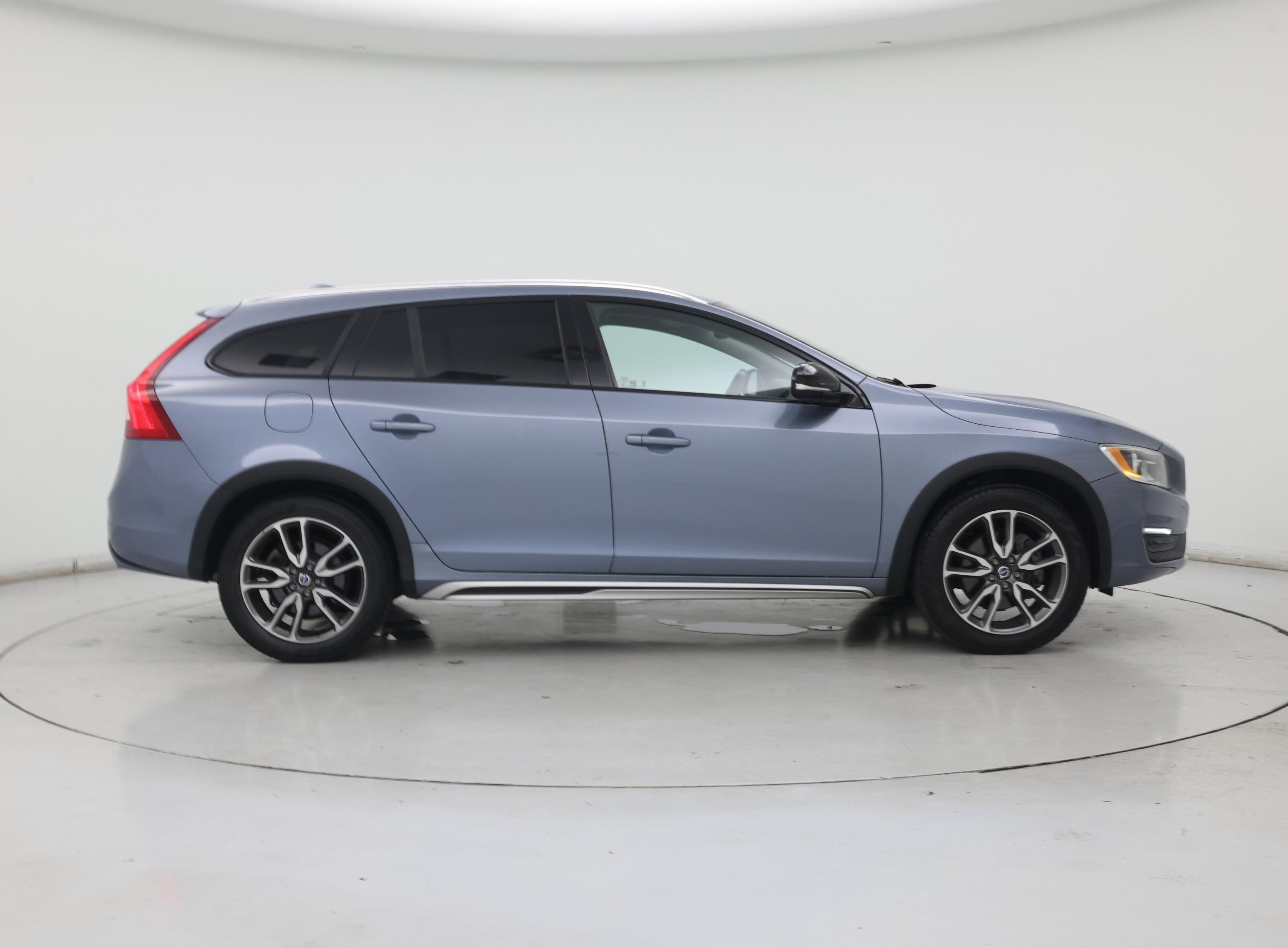 Thumbnail: 2018 Volvo S60 - 7