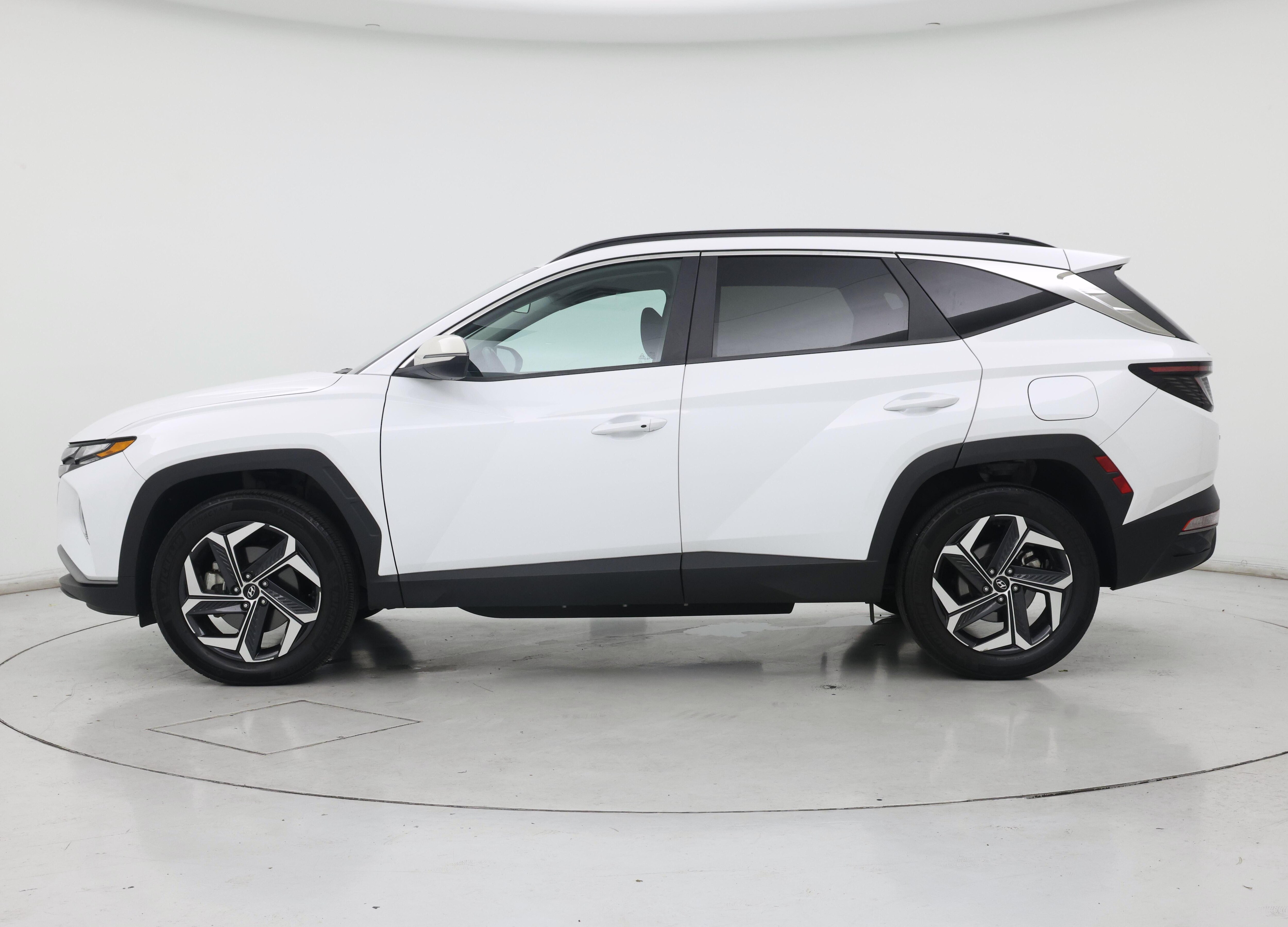 Thumbnail: 2022 Hyundai Tucson - 3