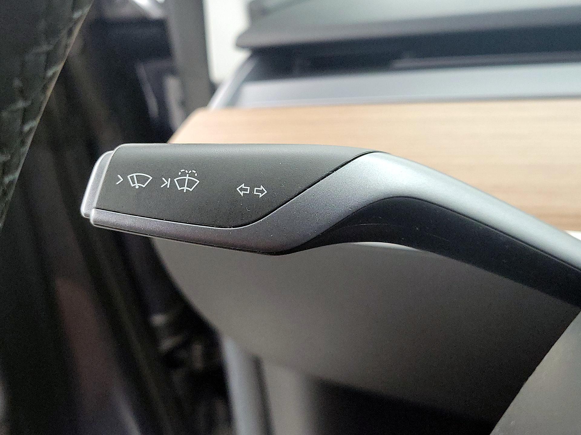 Thumbnail: 2018 Tesla Model 3 - 13