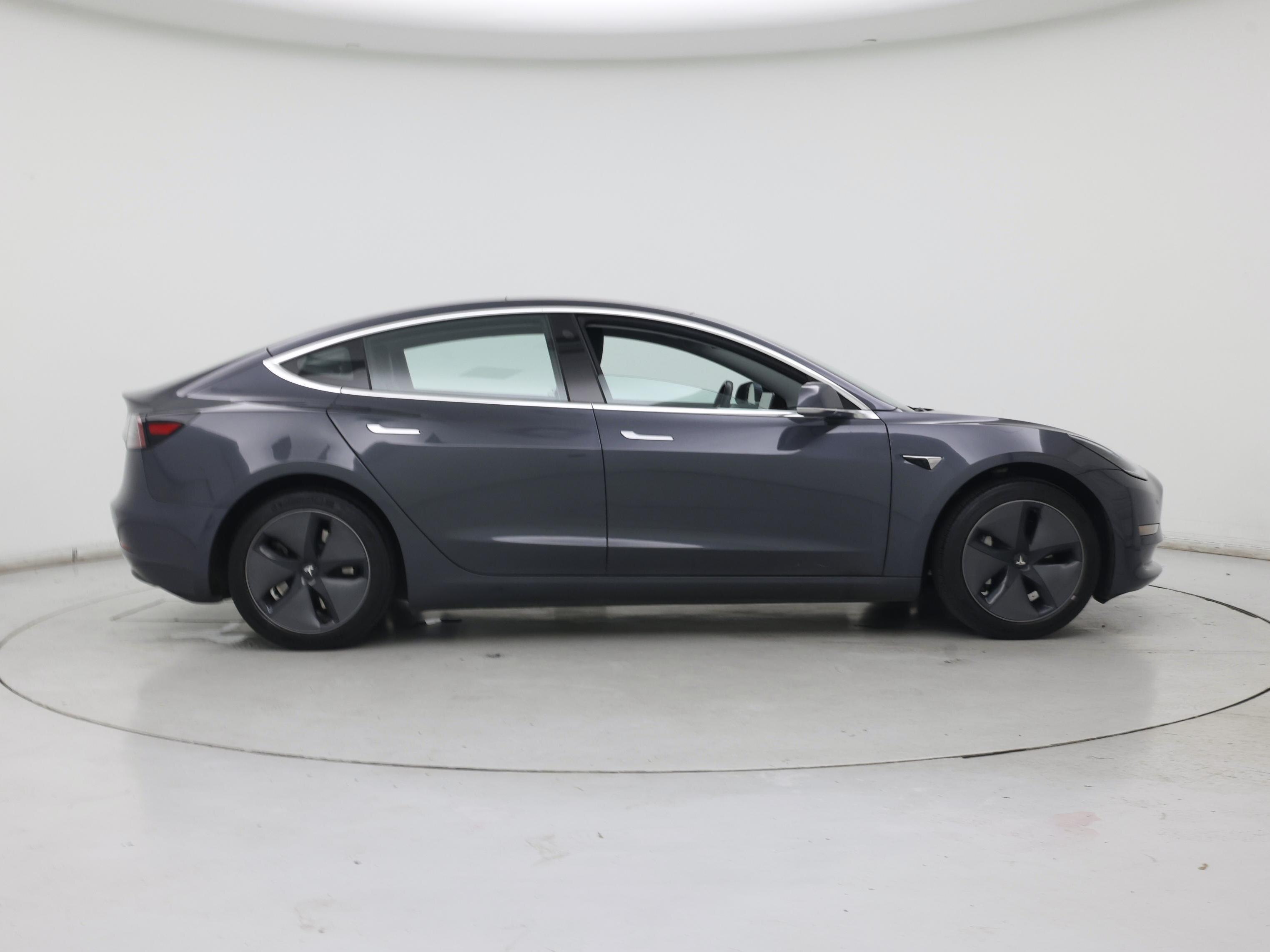 Thumbnail: 2018 Tesla Model 3 - 7