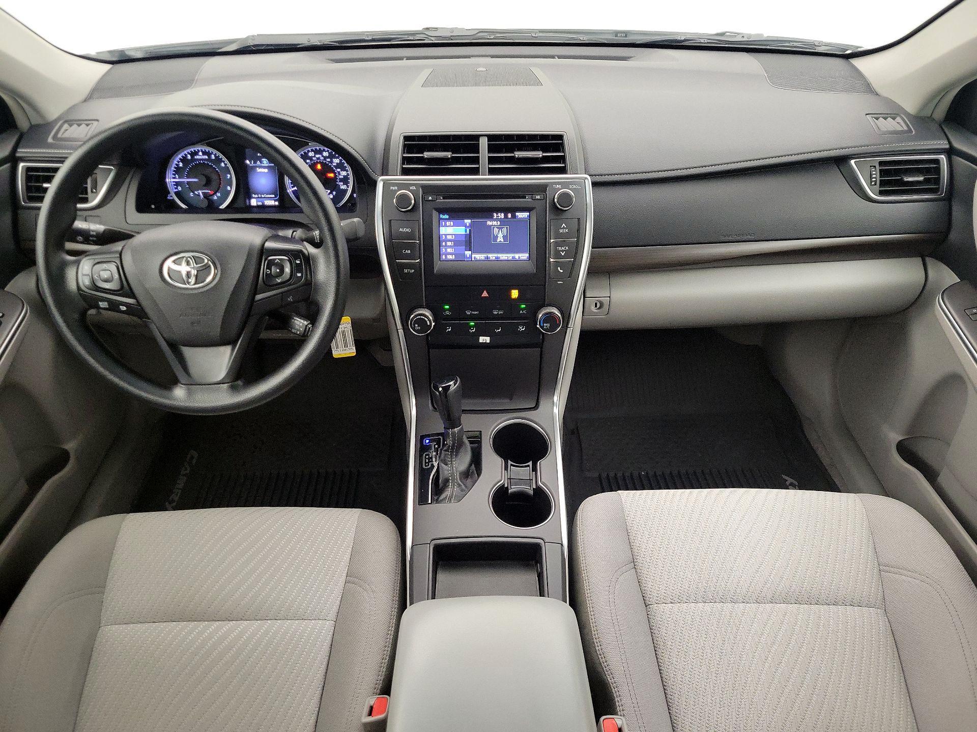 Thumbnail: 2017 Toyota Camry - 9