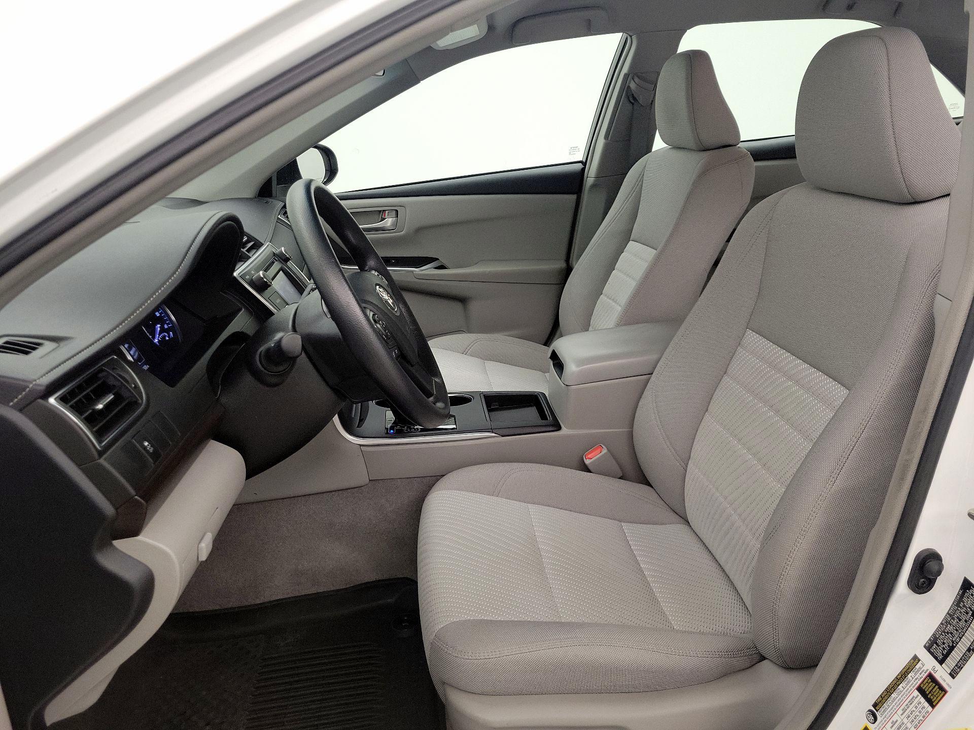 Thumbnail: 2017 Toyota Camry - 11