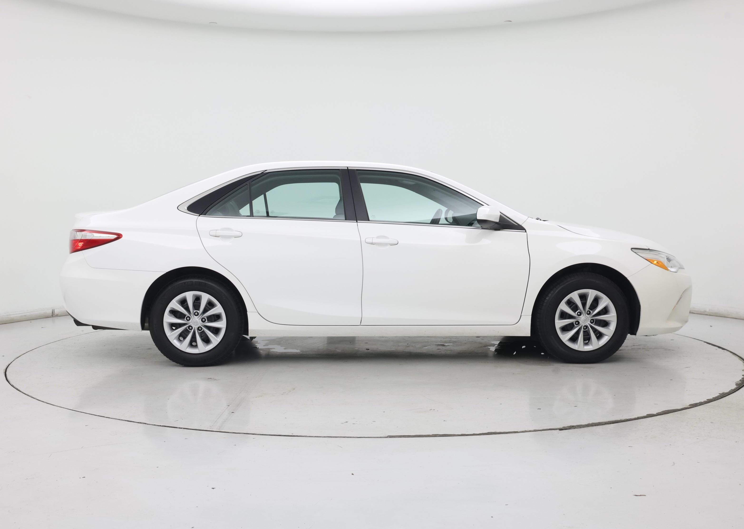 Thumbnail: 2017 Toyota Camry - 7