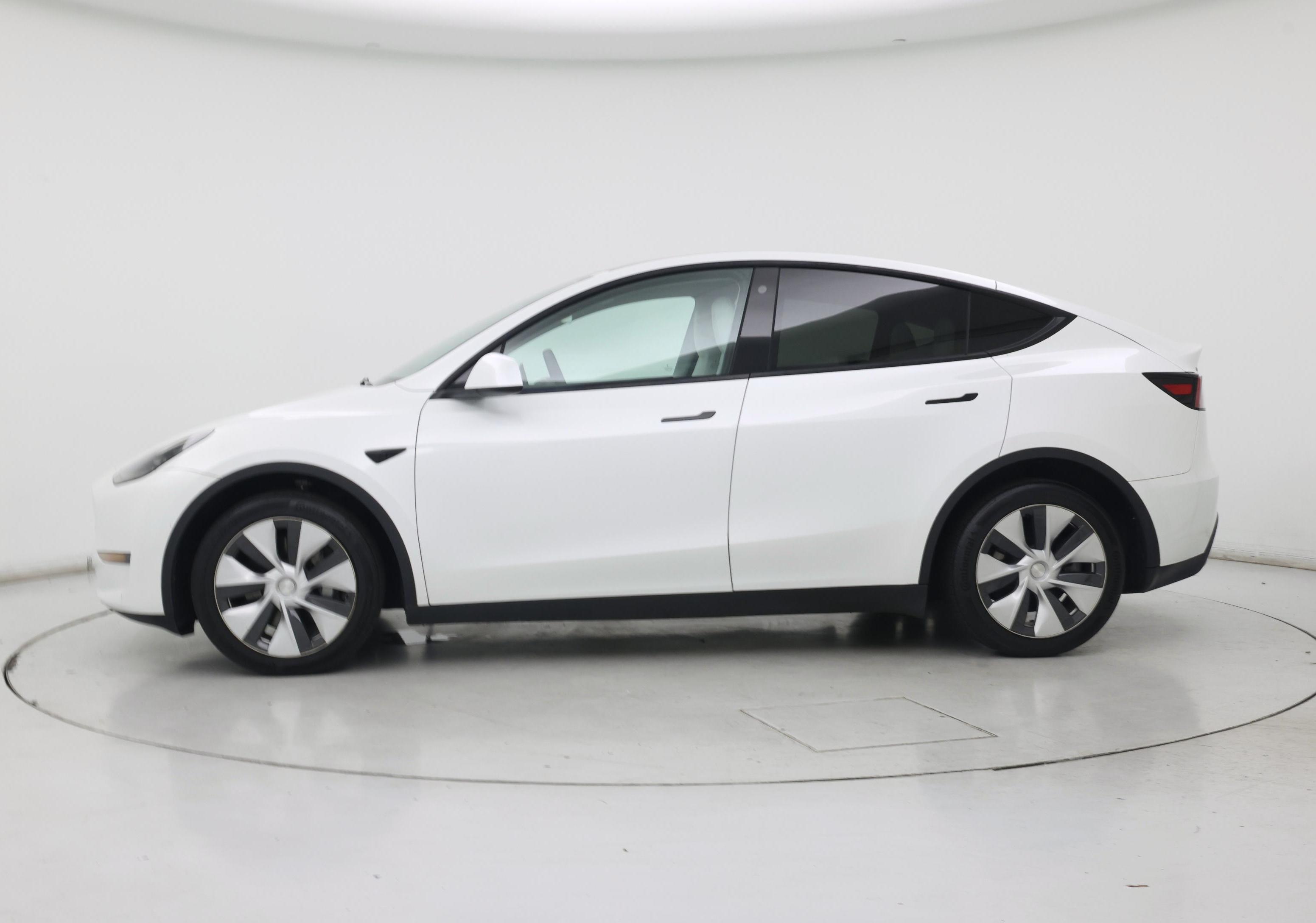 Thumbnail: 2023 Tesla Model Y - 3