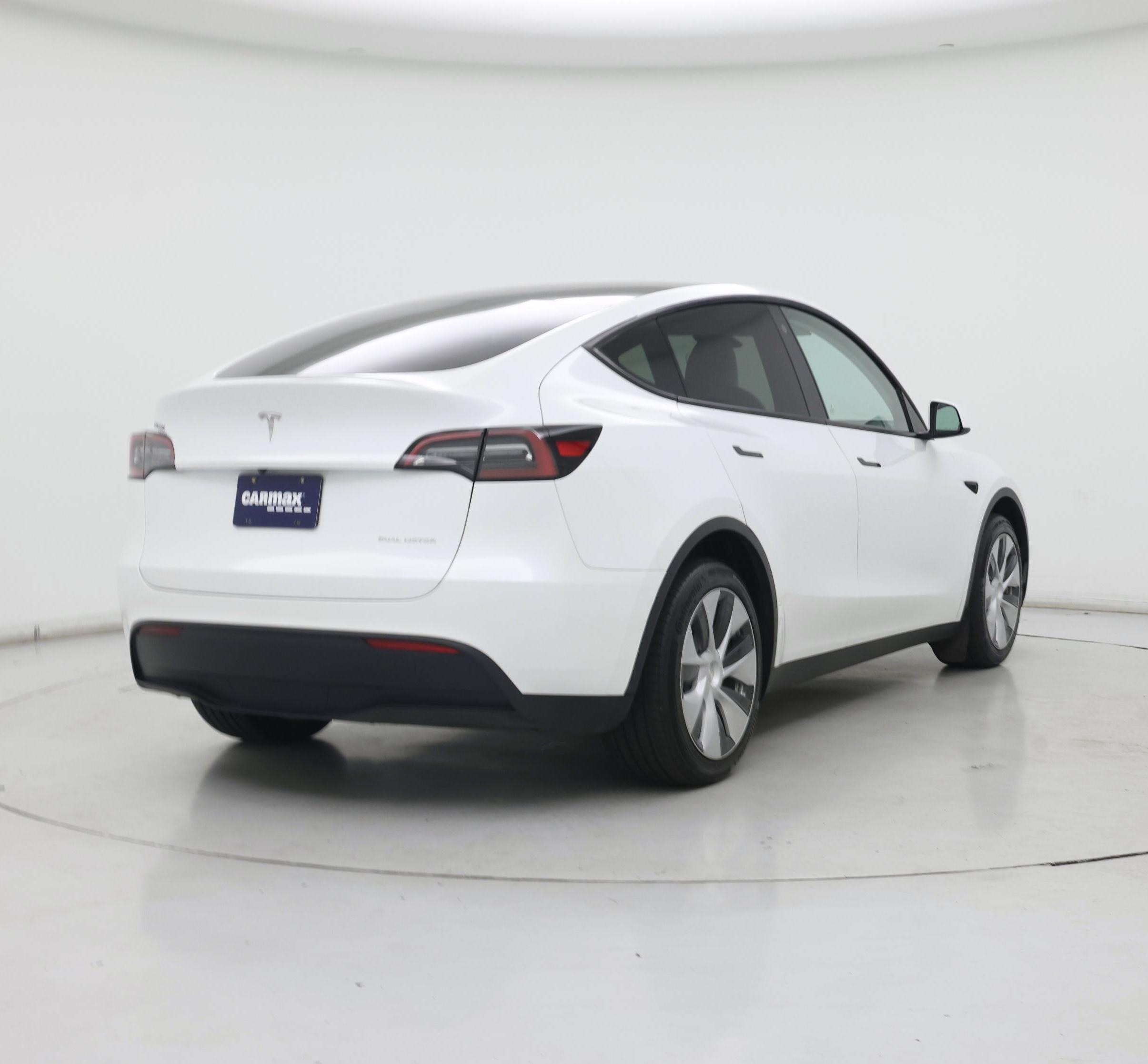 Thumbnail: 2023 Tesla Model Y - 8