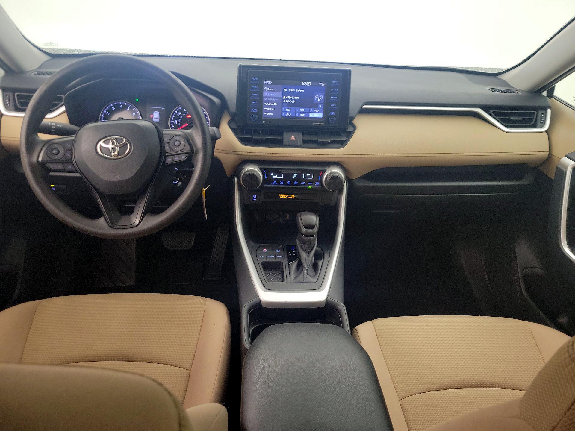 Thumbnail: 2020 Toyota RAV4 - 9