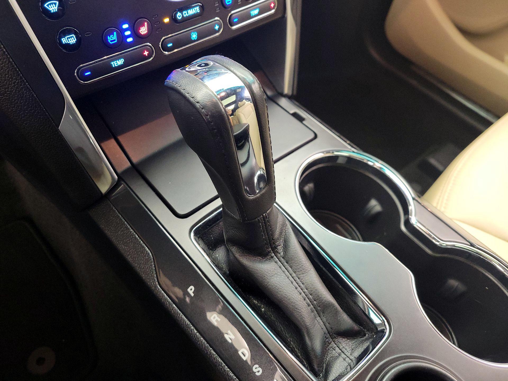 Thumbnail: 2016 Ford Explorer - 18