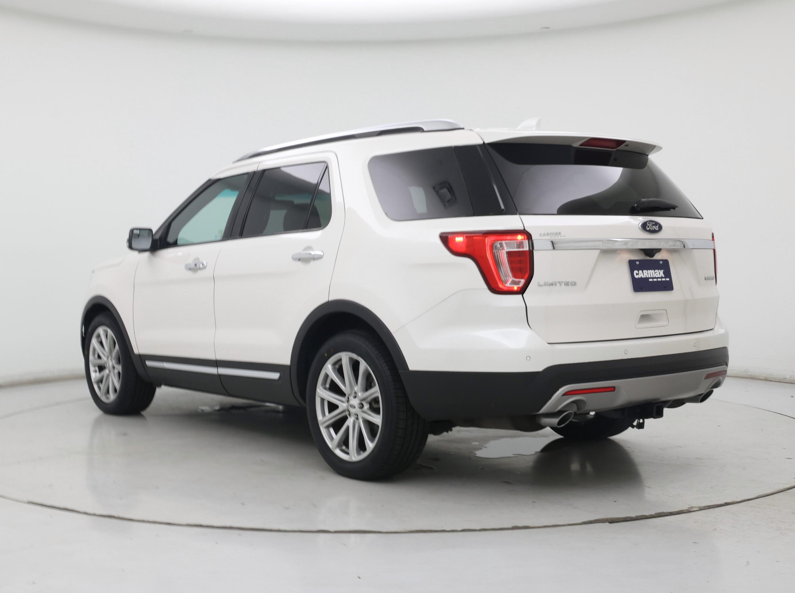 Thumbnail: 2016 Ford Explorer - 2