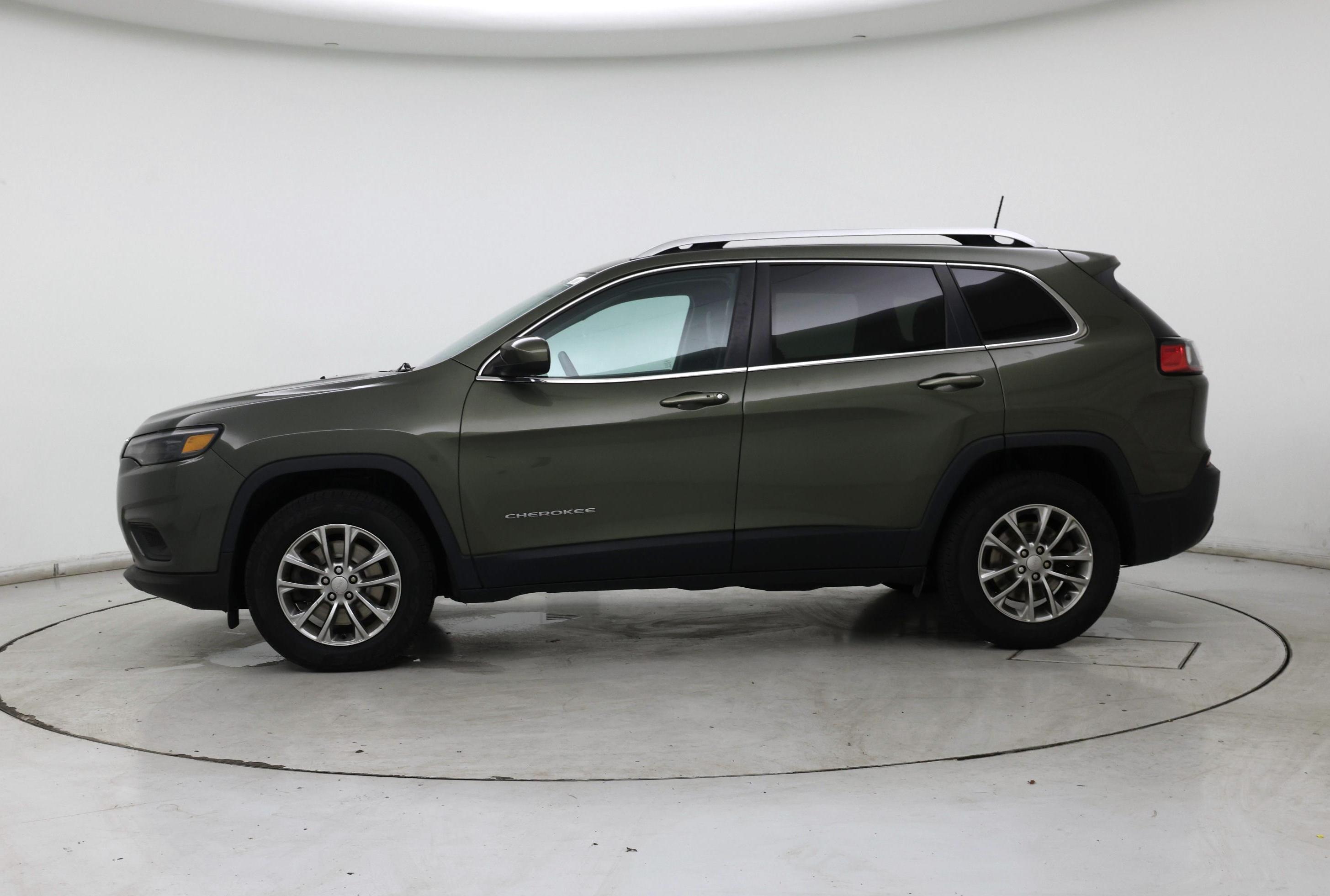 Thumbnail: 2019 Jeep Cherokee - 3